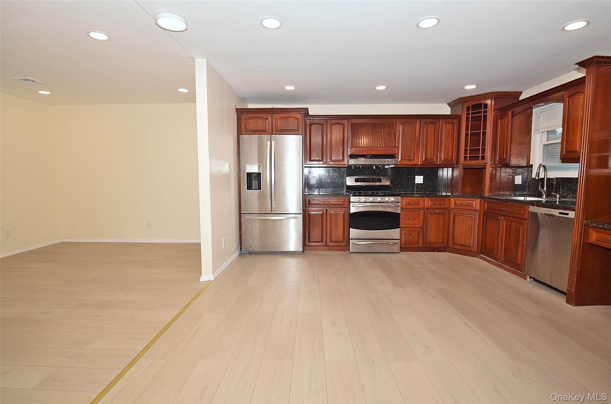 37 Amby Avenue Property Photo 5