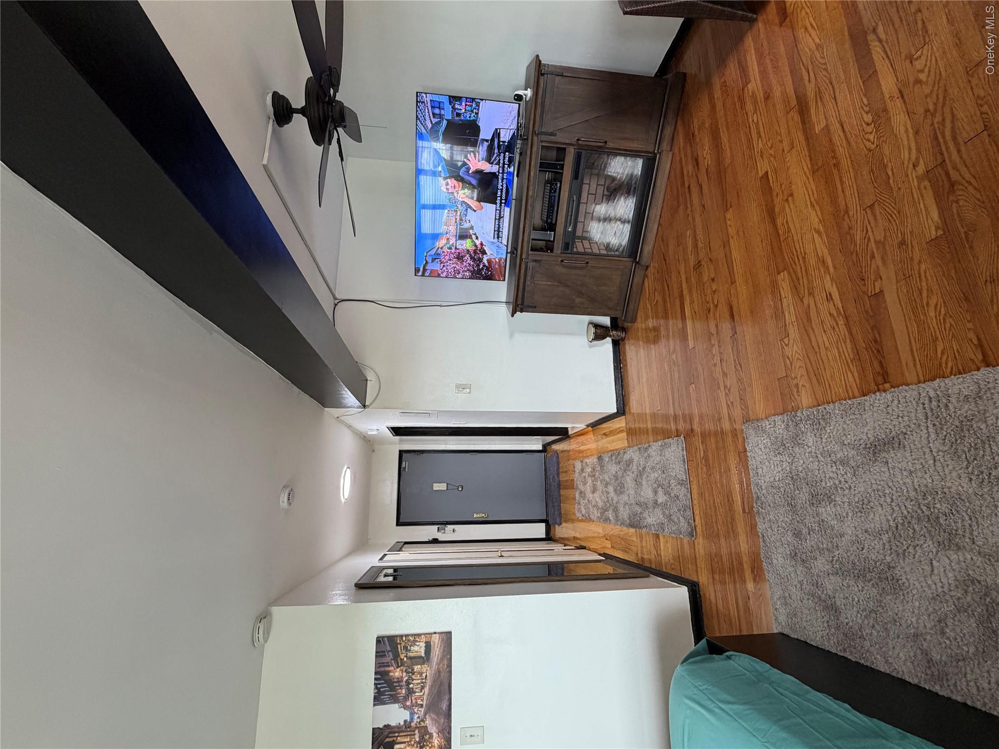 86-10 151 Avenue 6n Property Photo 7
