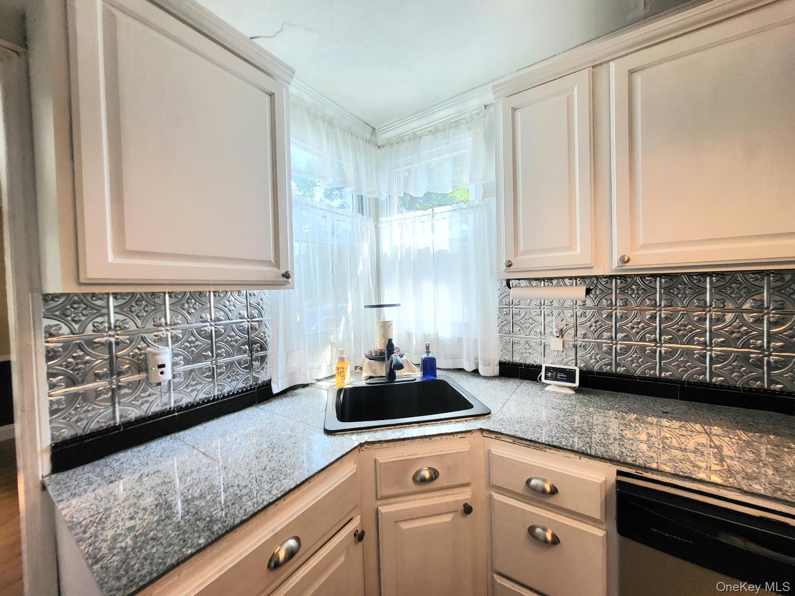 3 Vanamee Street Property Photo 14