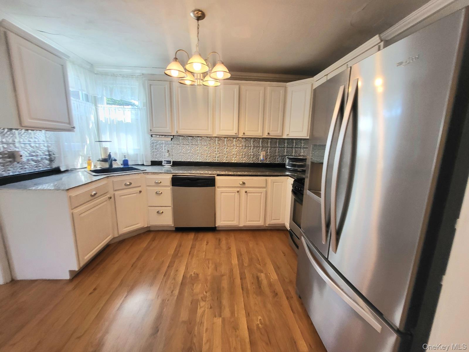 3 Vanamee Street Property Photo 16