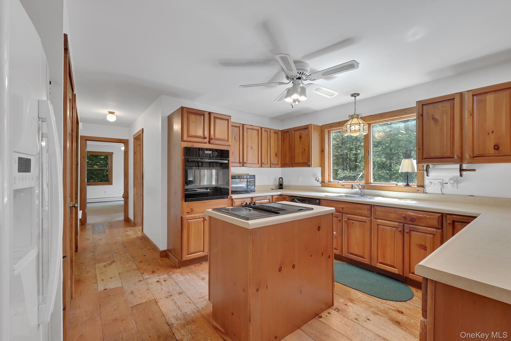 2735 Denning Road Property Photo 9