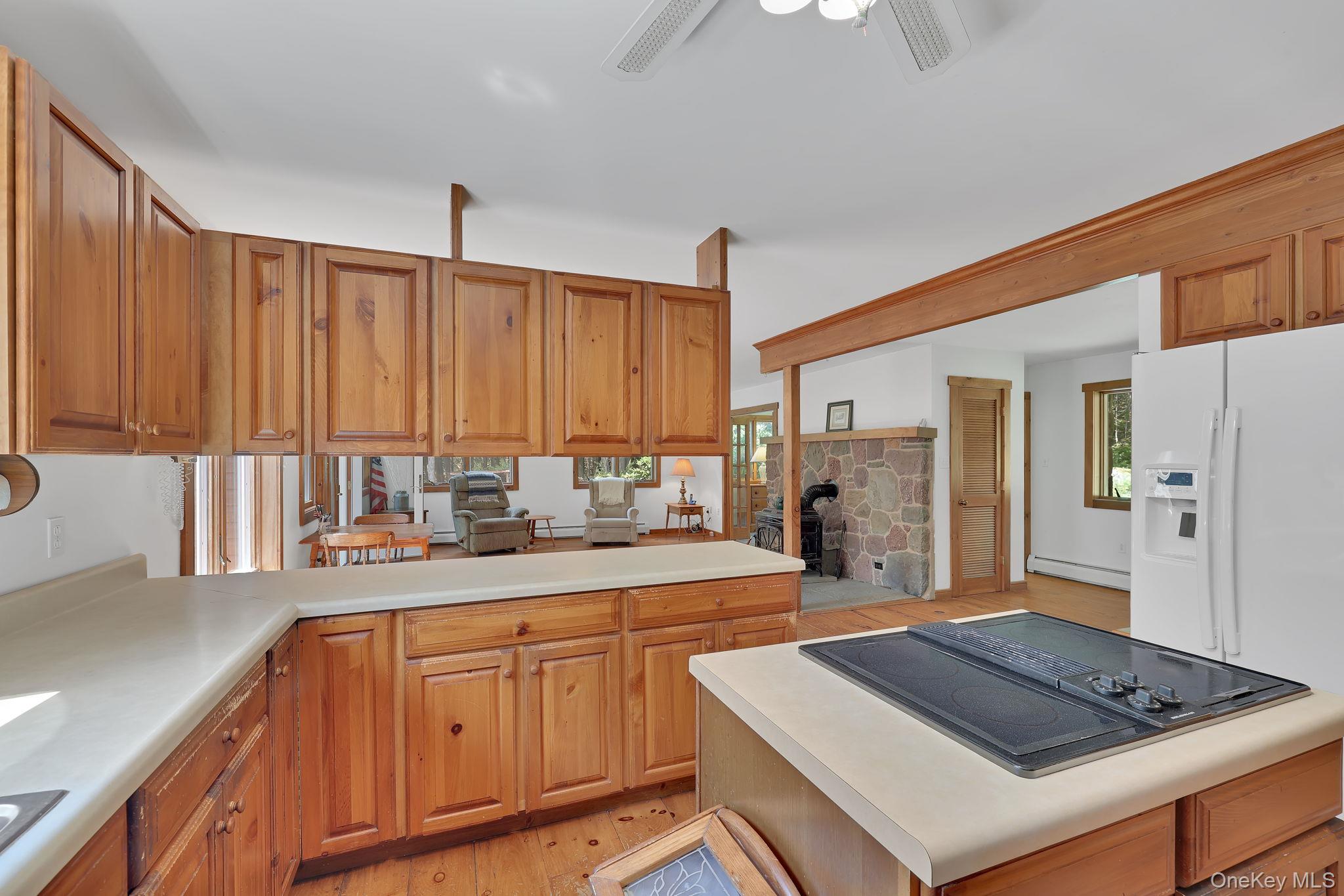 2735 Denning Road Property Photo 10