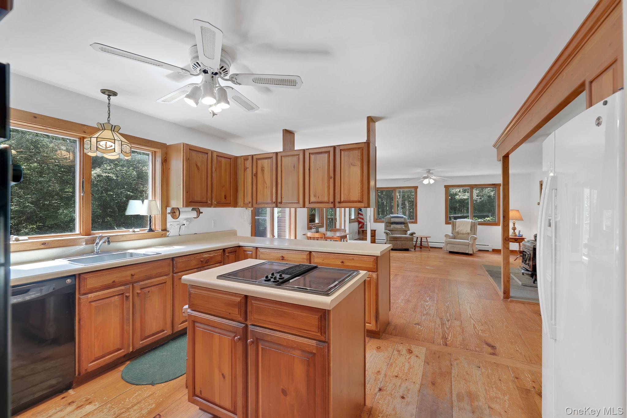 2735 Denning Road Property Photo 11