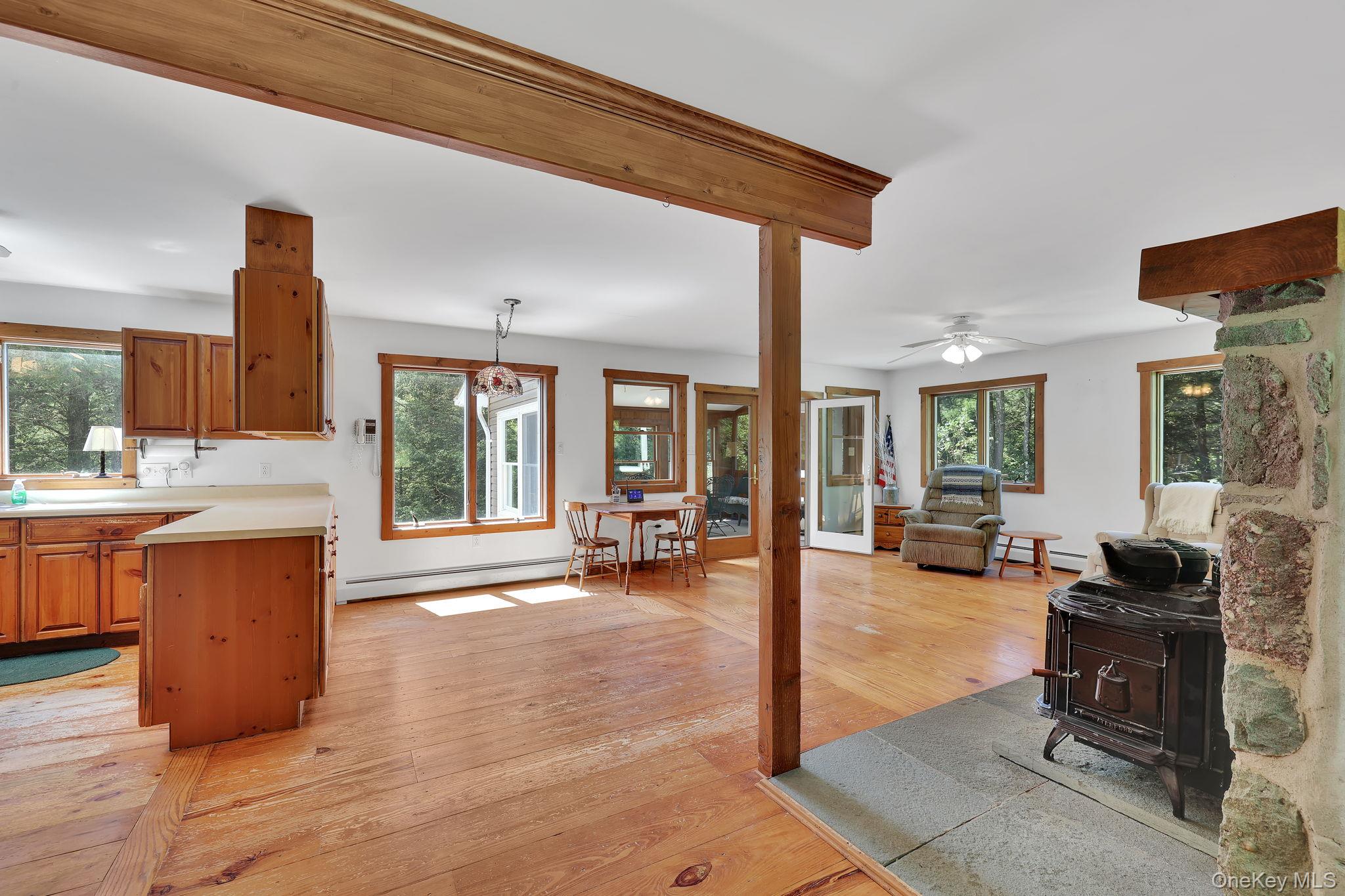 2735 Denning Road Property Photo 12