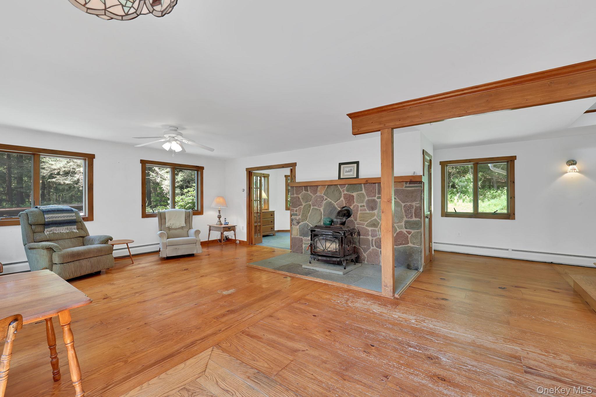 2735 Denning Road Property Photo 13