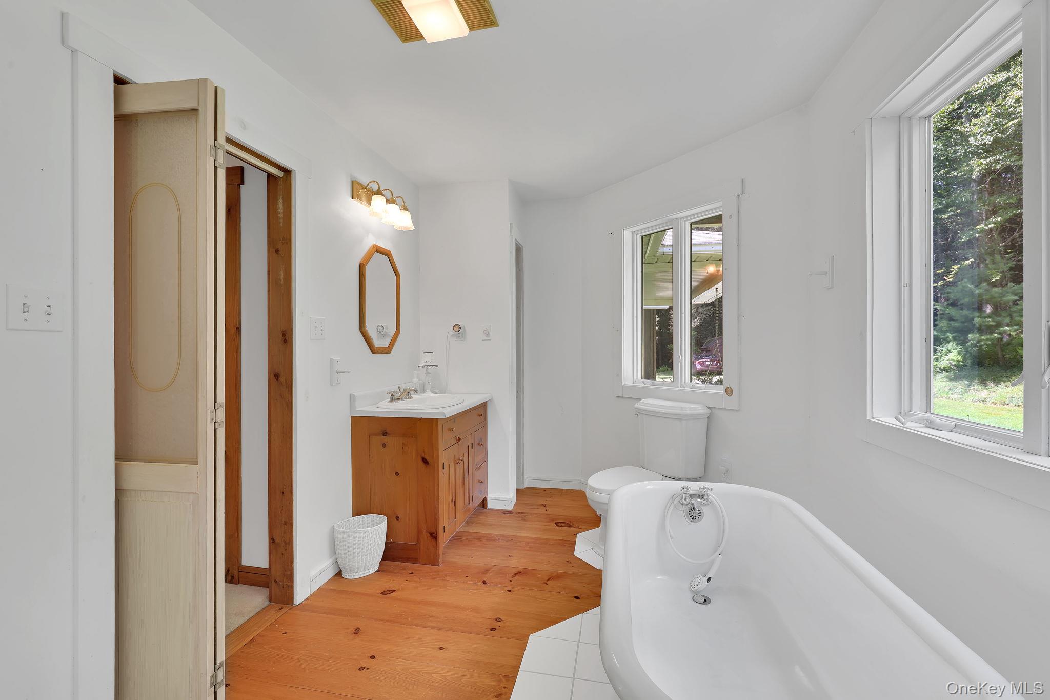 2735 Denning Road Property Photo 28
