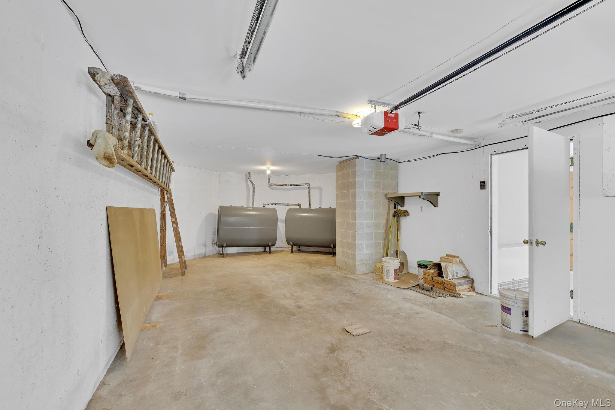 2735 Denning Road Property Photo 37