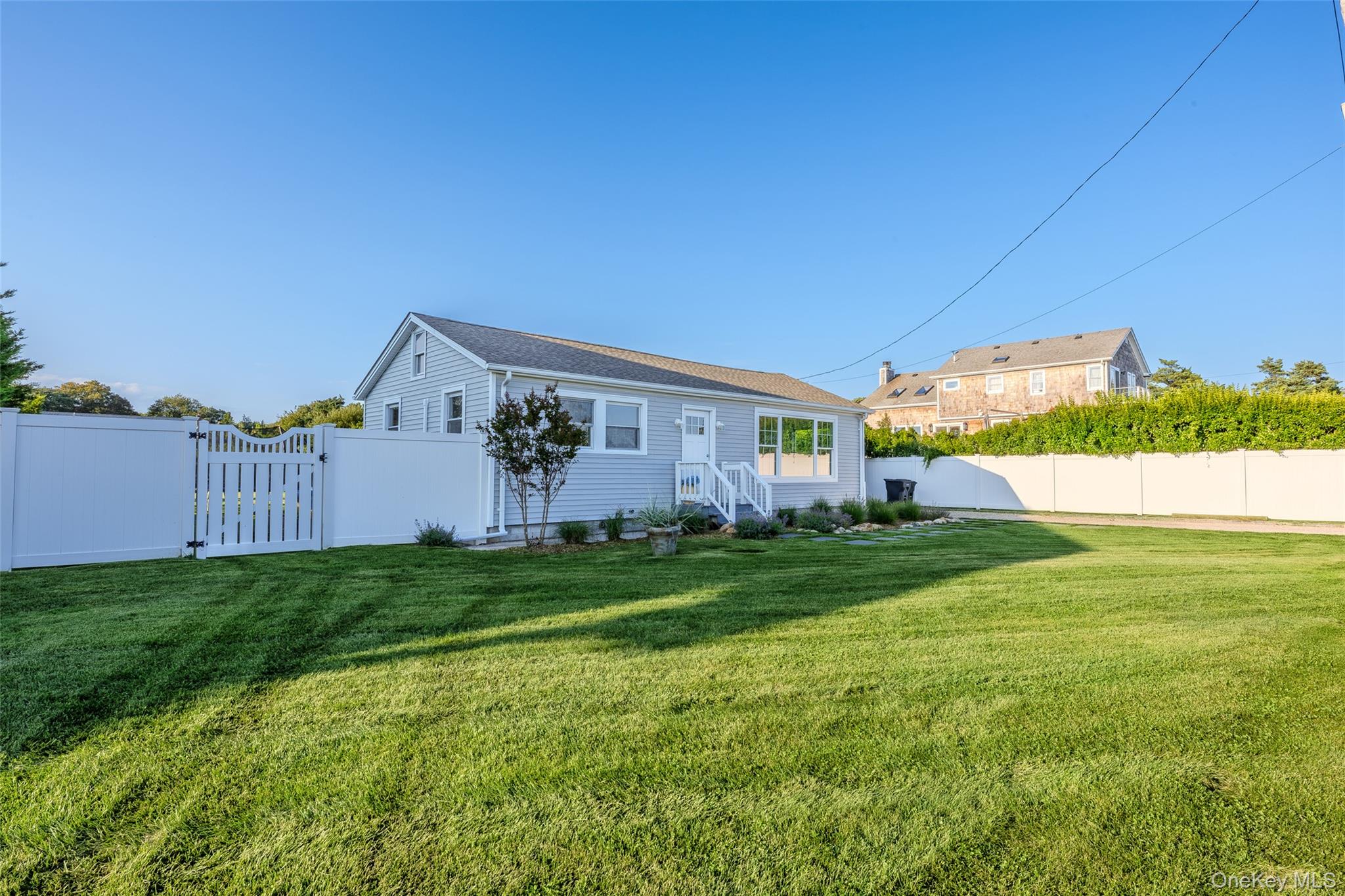 7 Laura Lee Drive Property Photo 3