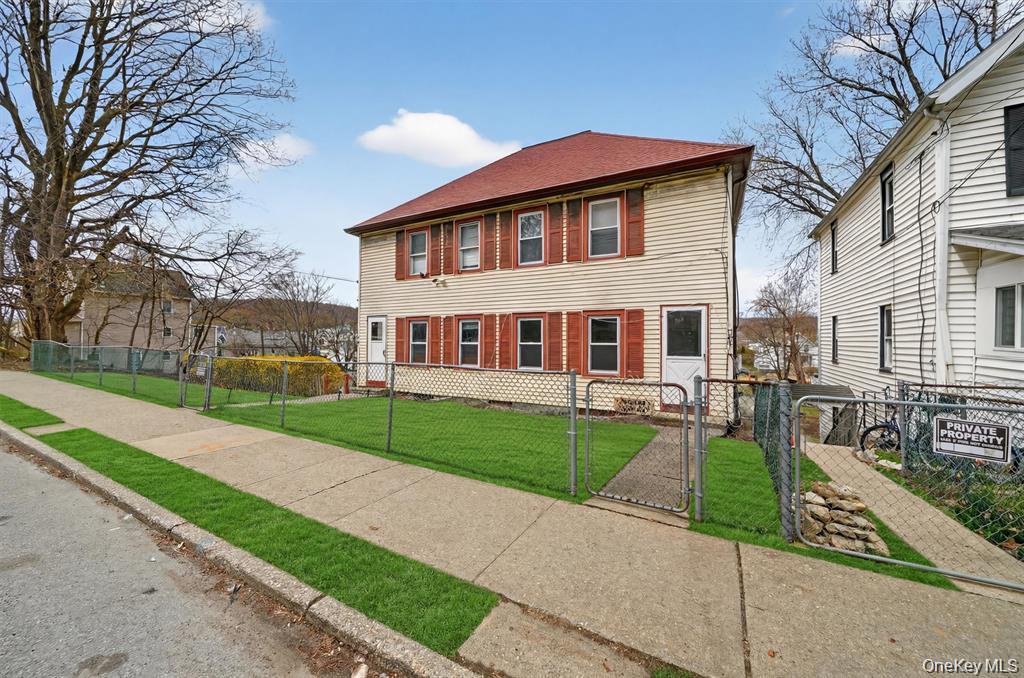 664-666 N Division St 3F Property Photo 1