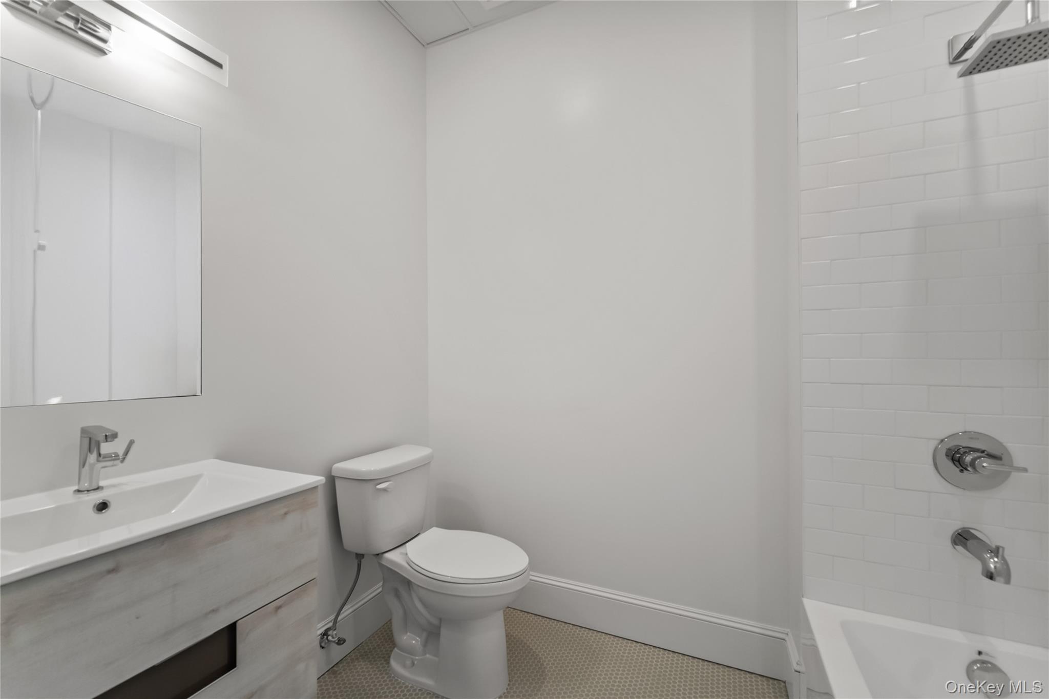 48 North Street 305 Property Photo 11