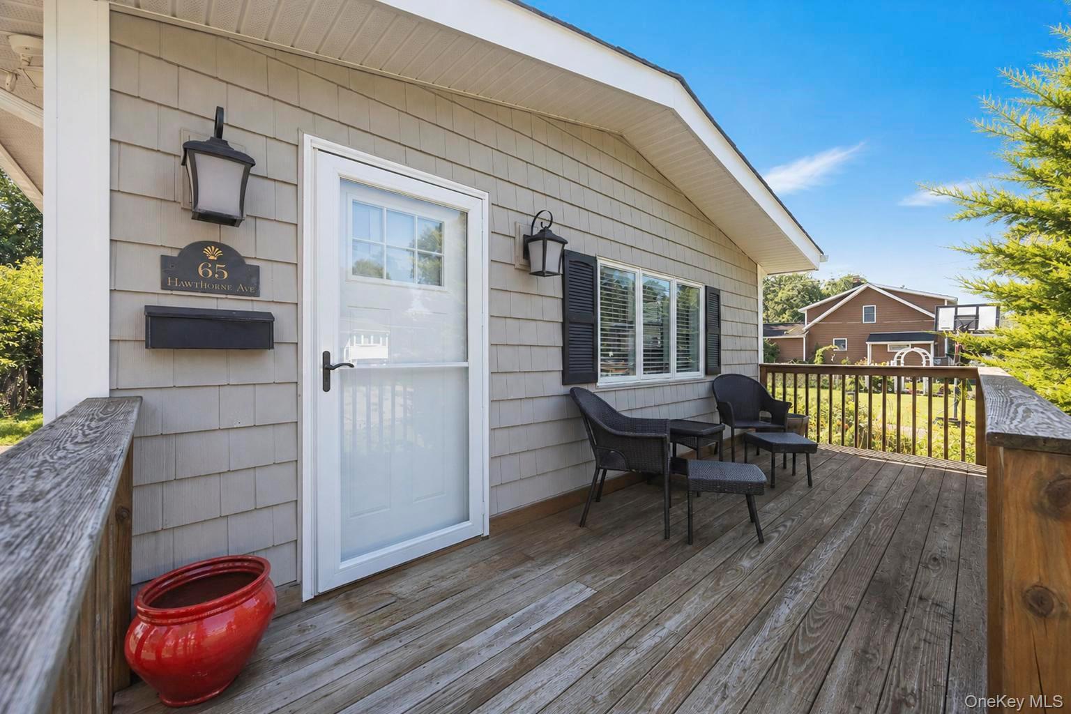 65 Hawthorne Avenue Property Photo 4