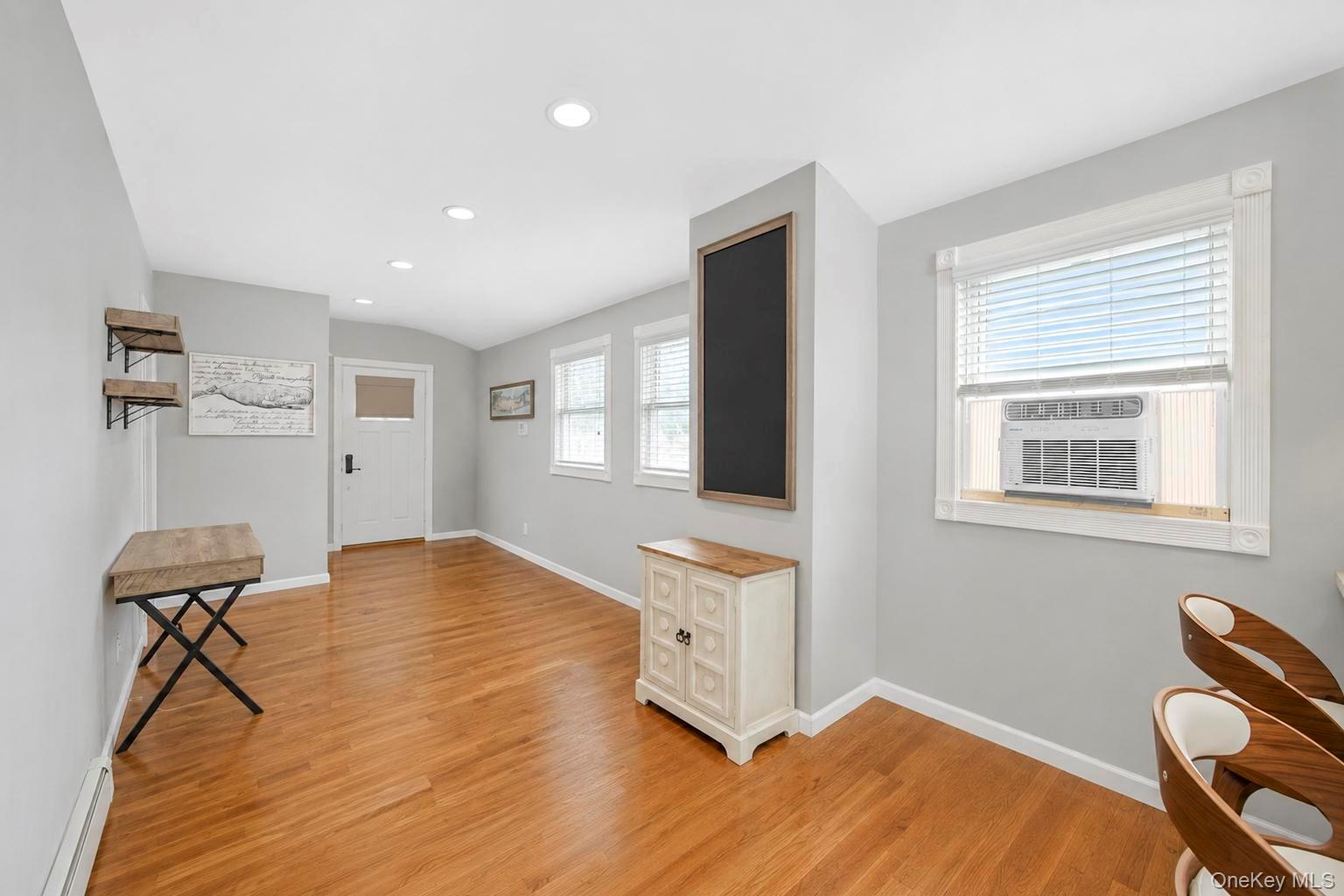 65 Hawthorne Avenue Property Photo 22