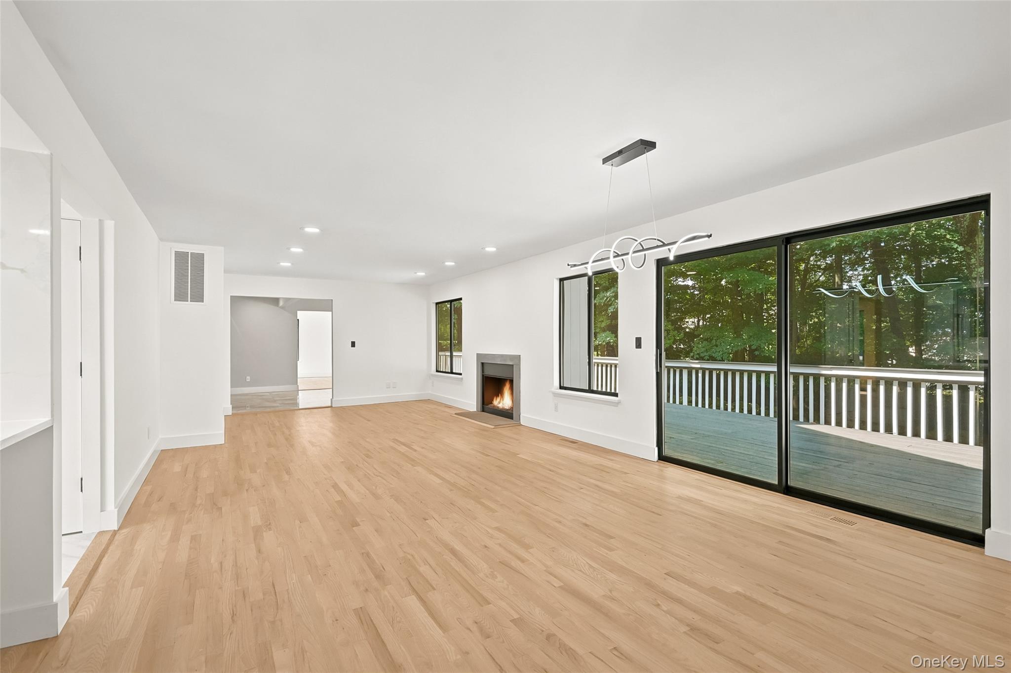 6 Harrows Lane Property Photo 13