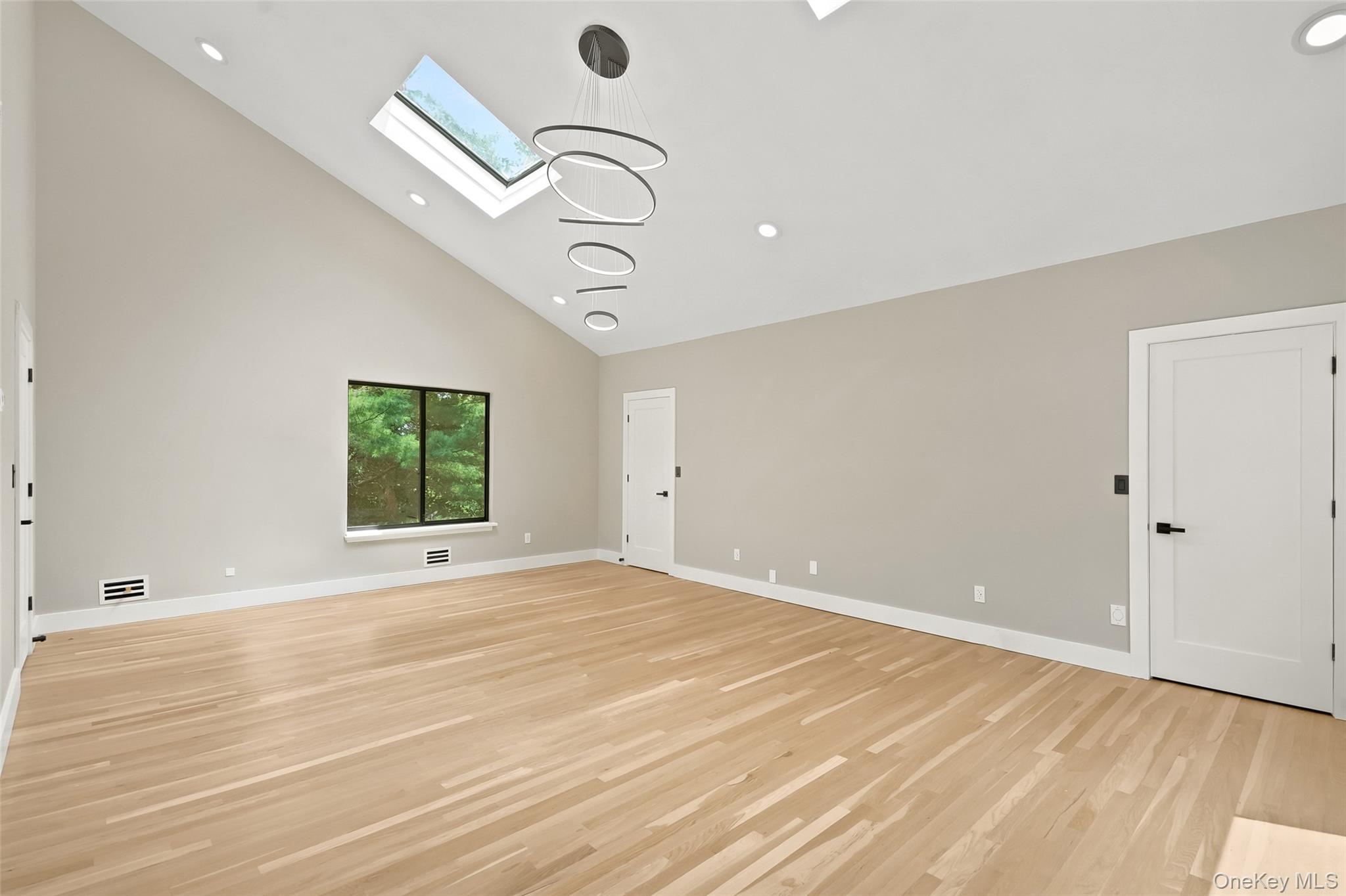 6 Harrows Lane Property Photo 17