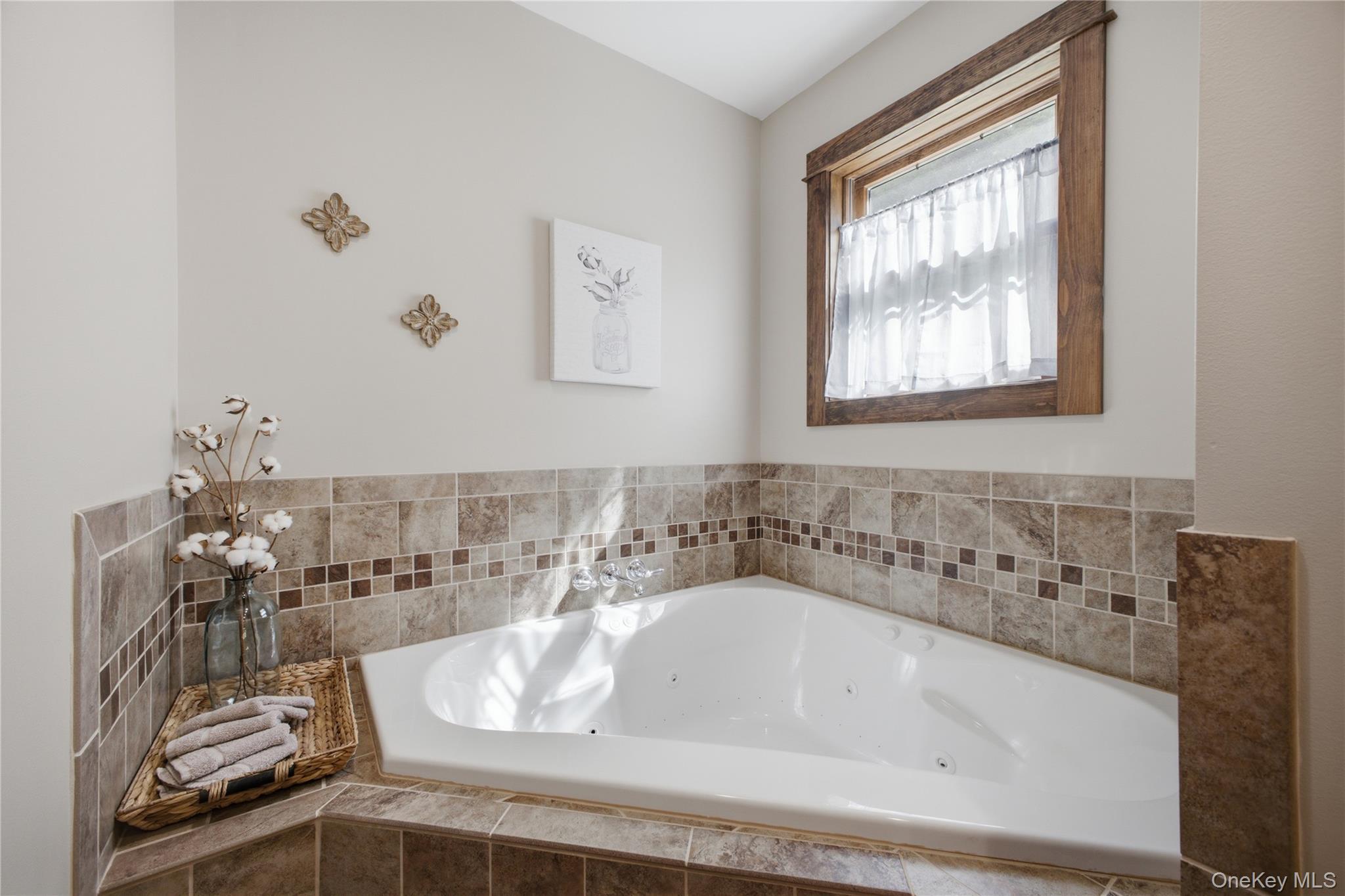 1179 Lake Avenue Property Photo 15