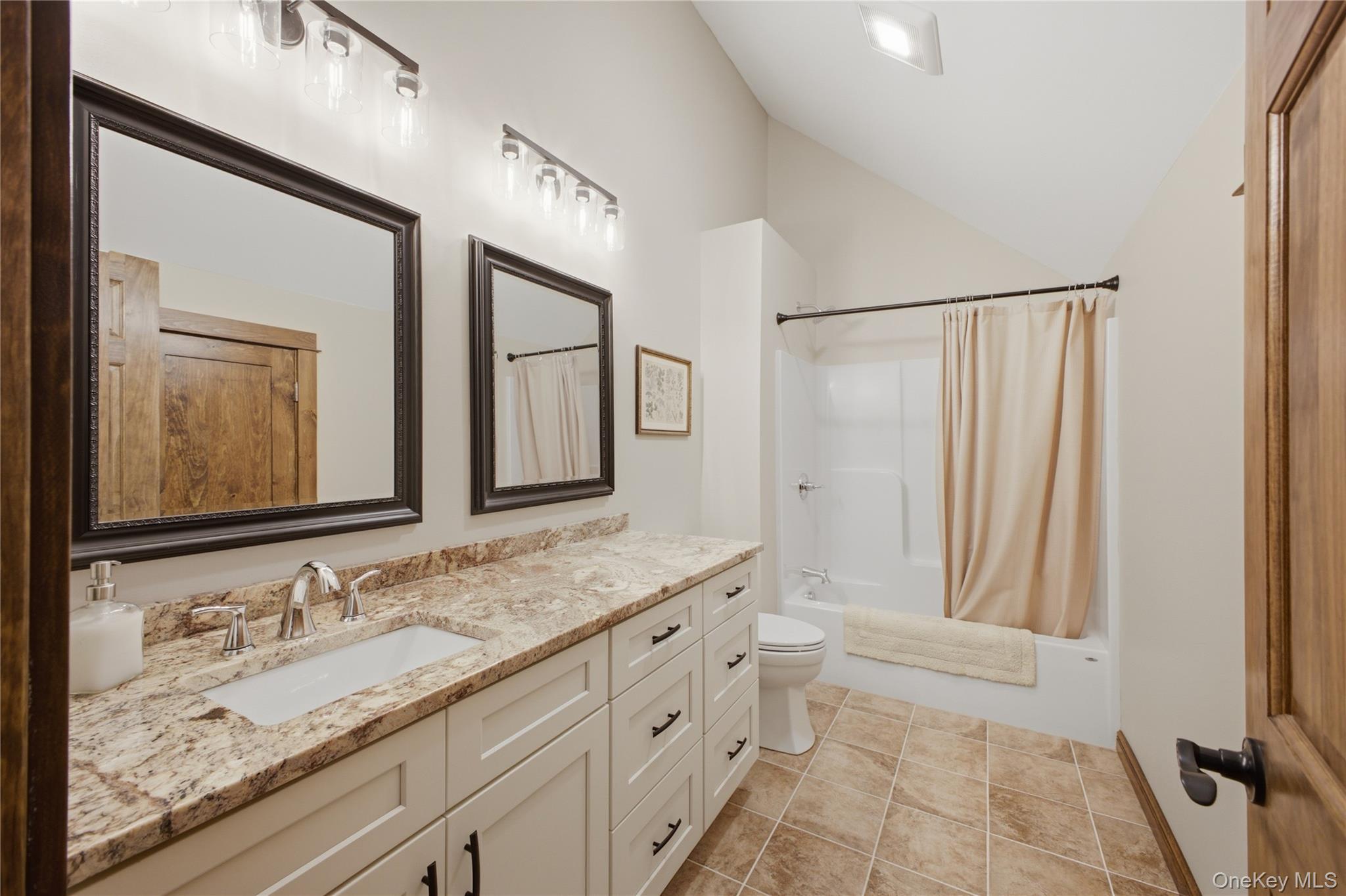 1179 Lake Avenue Property Photo 23