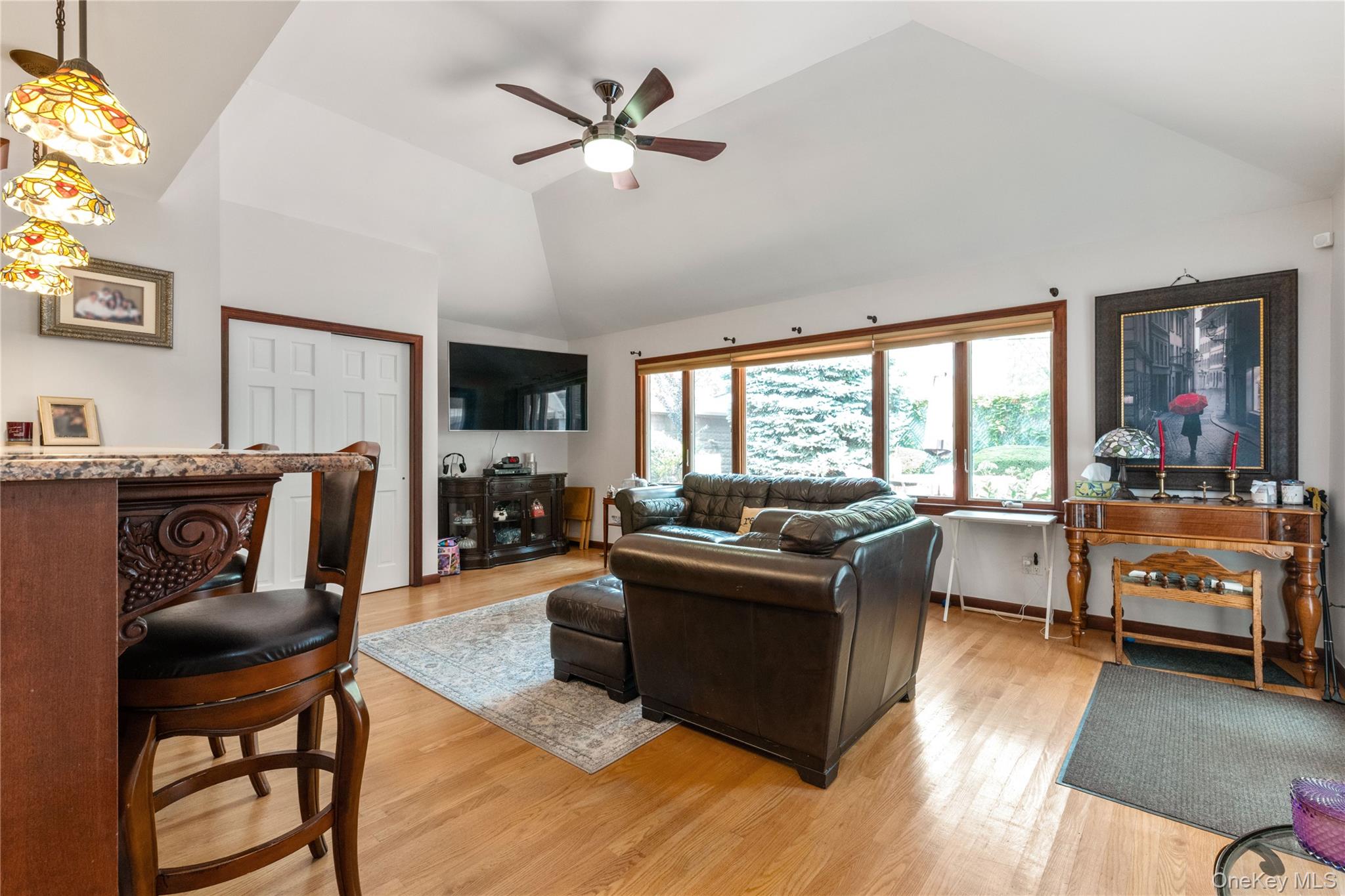 7349 196th Place Property Photo 10