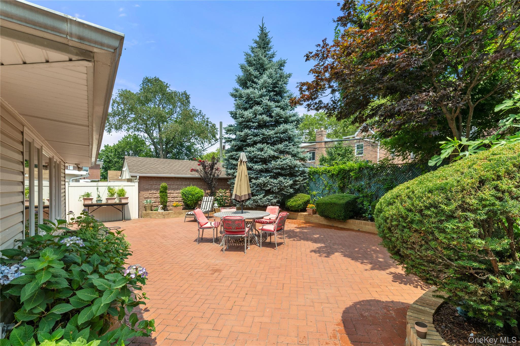 7349 196th Place Property Photo 18