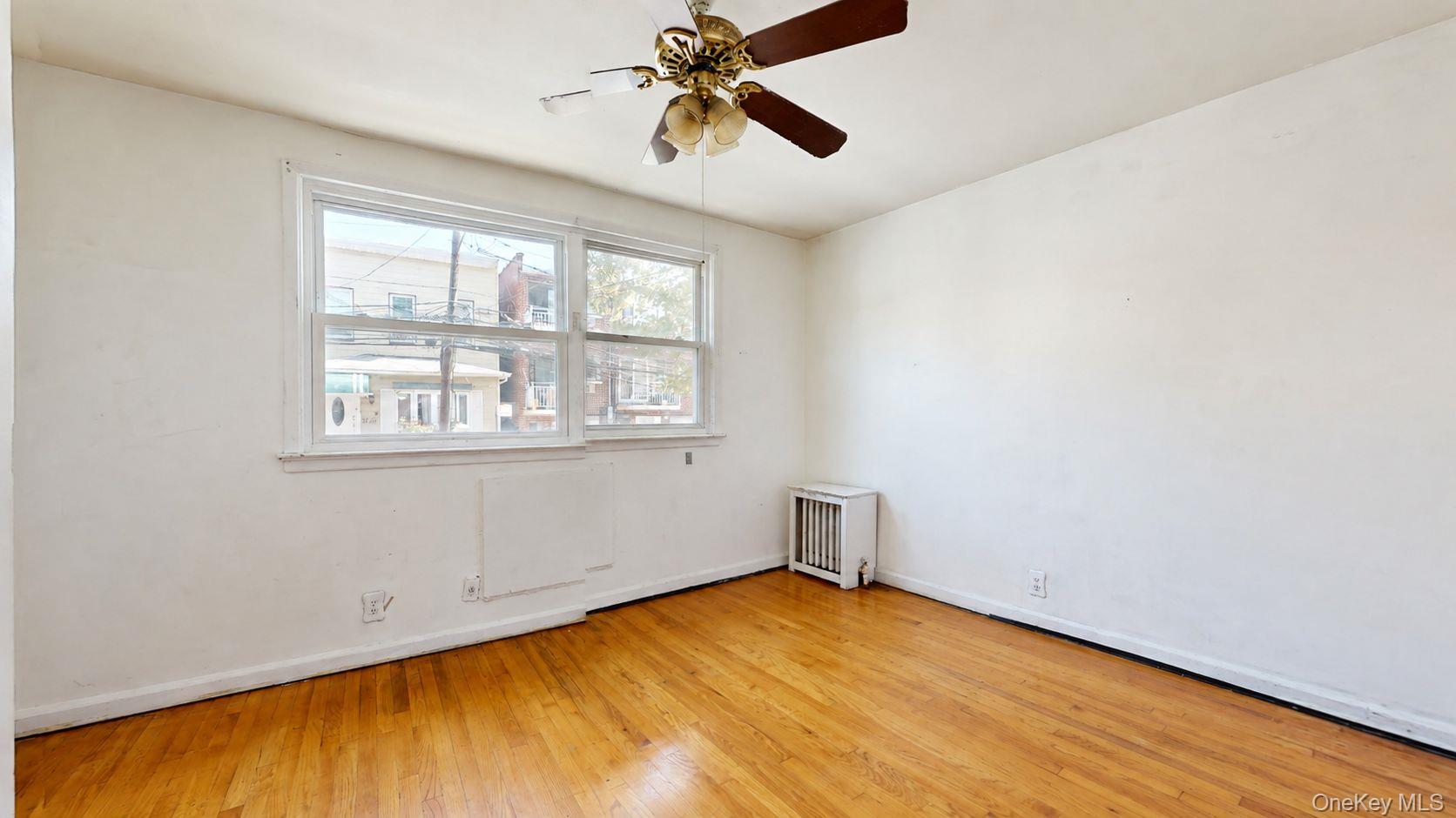5722 Waldron Street Property Photo 3