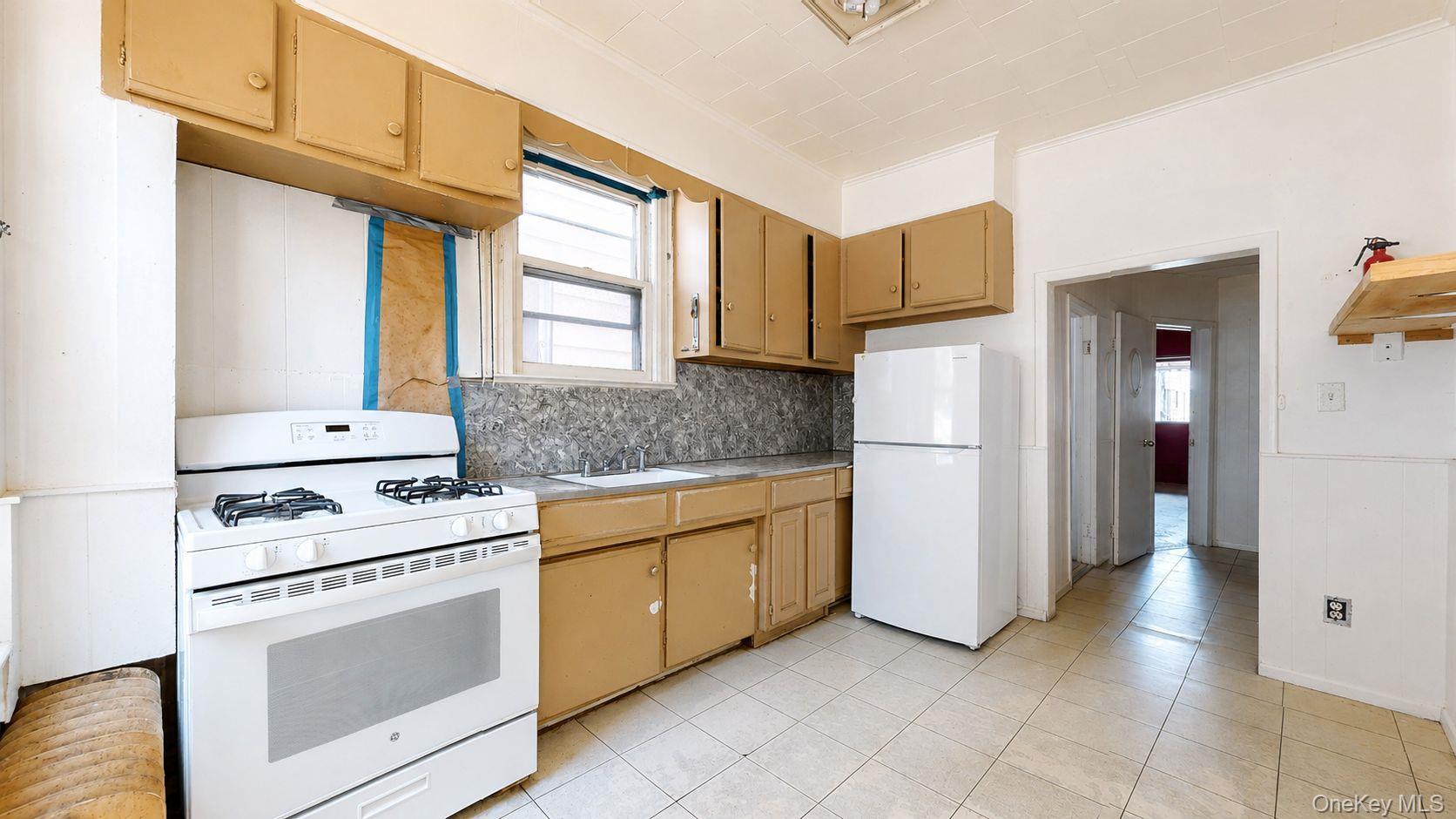 5722 Waldron Street Property Photo 10
