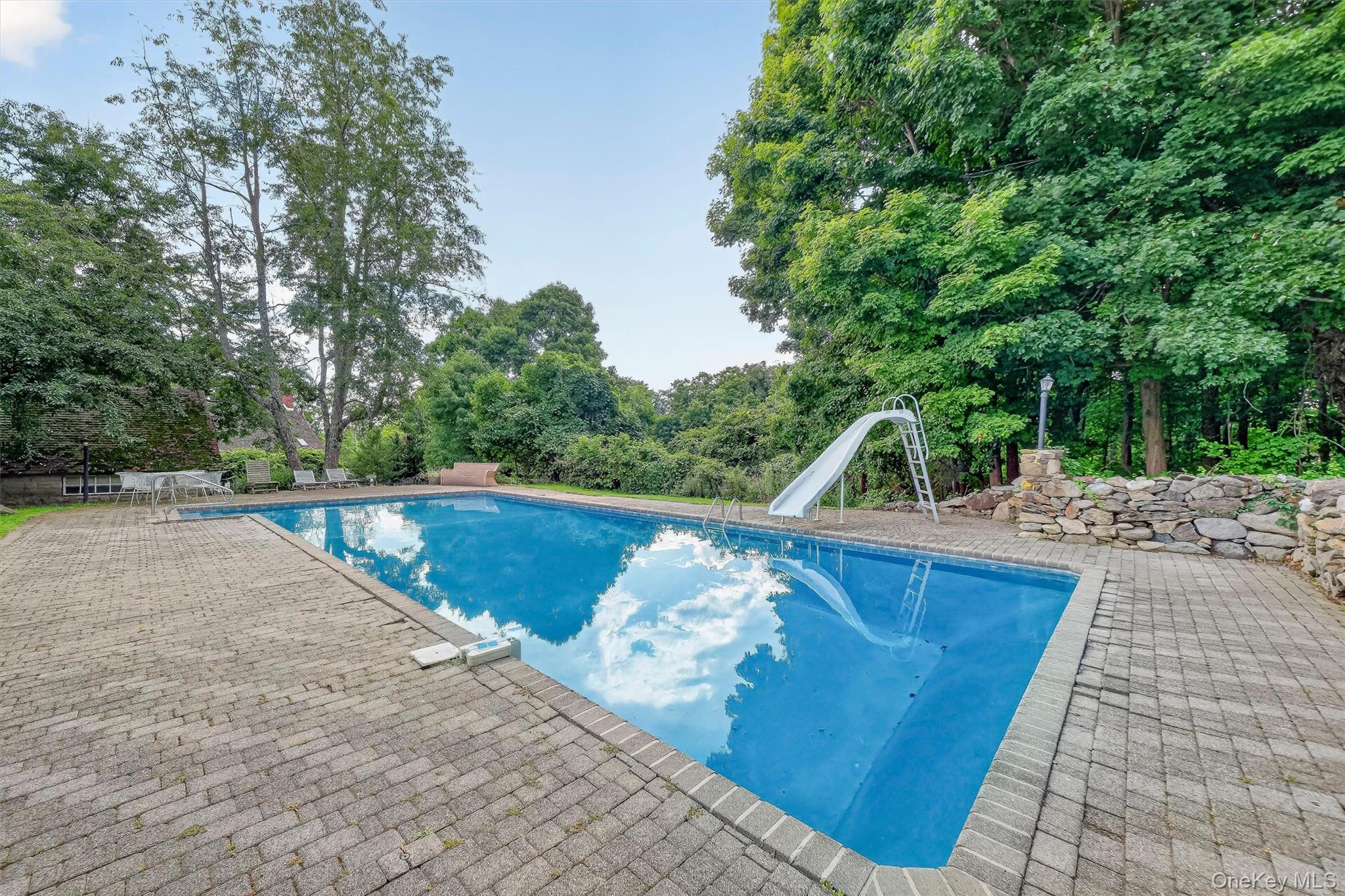 15 Inningwood Road Property Photo 44