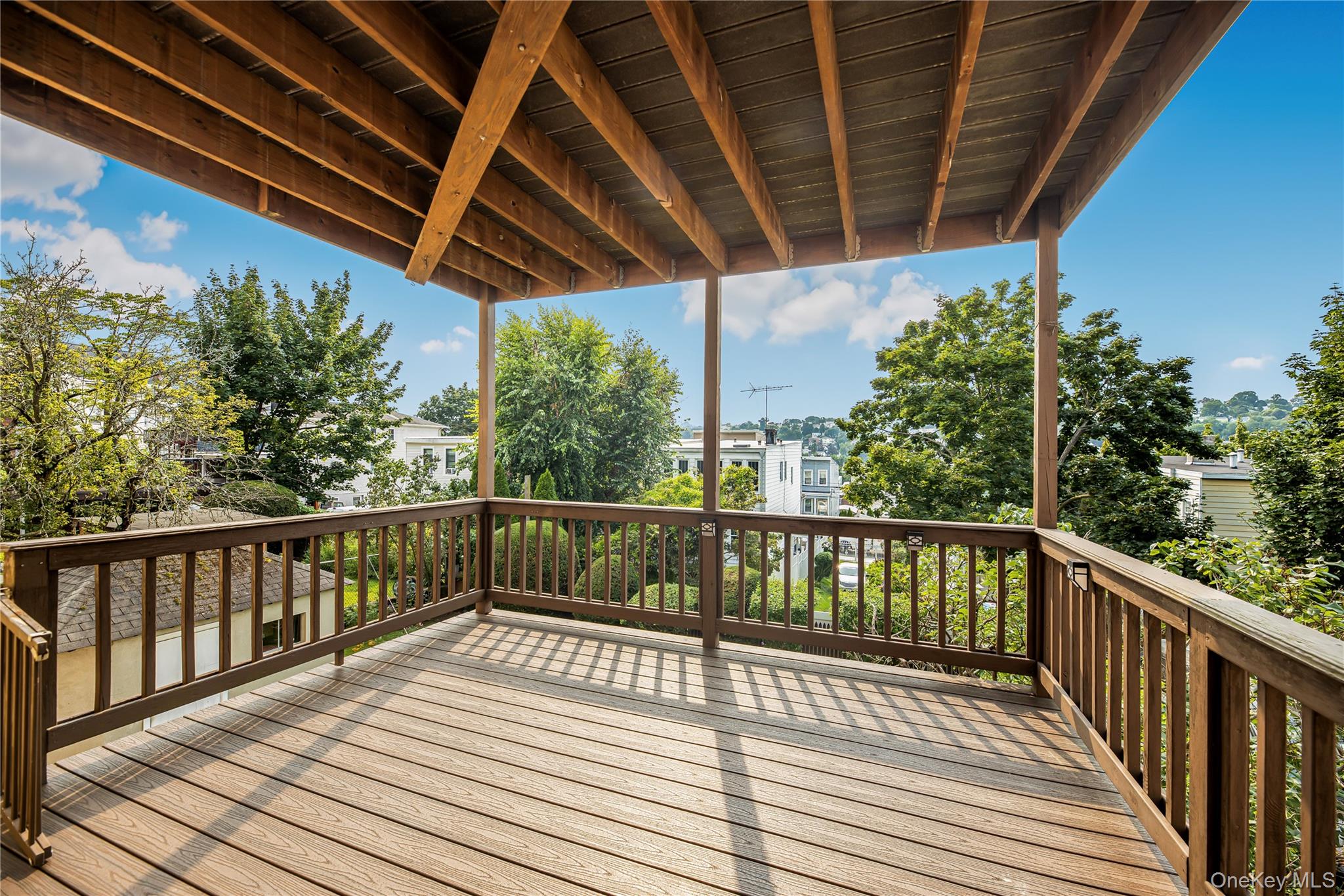 99 Clarendon Avenue Property Photo 12