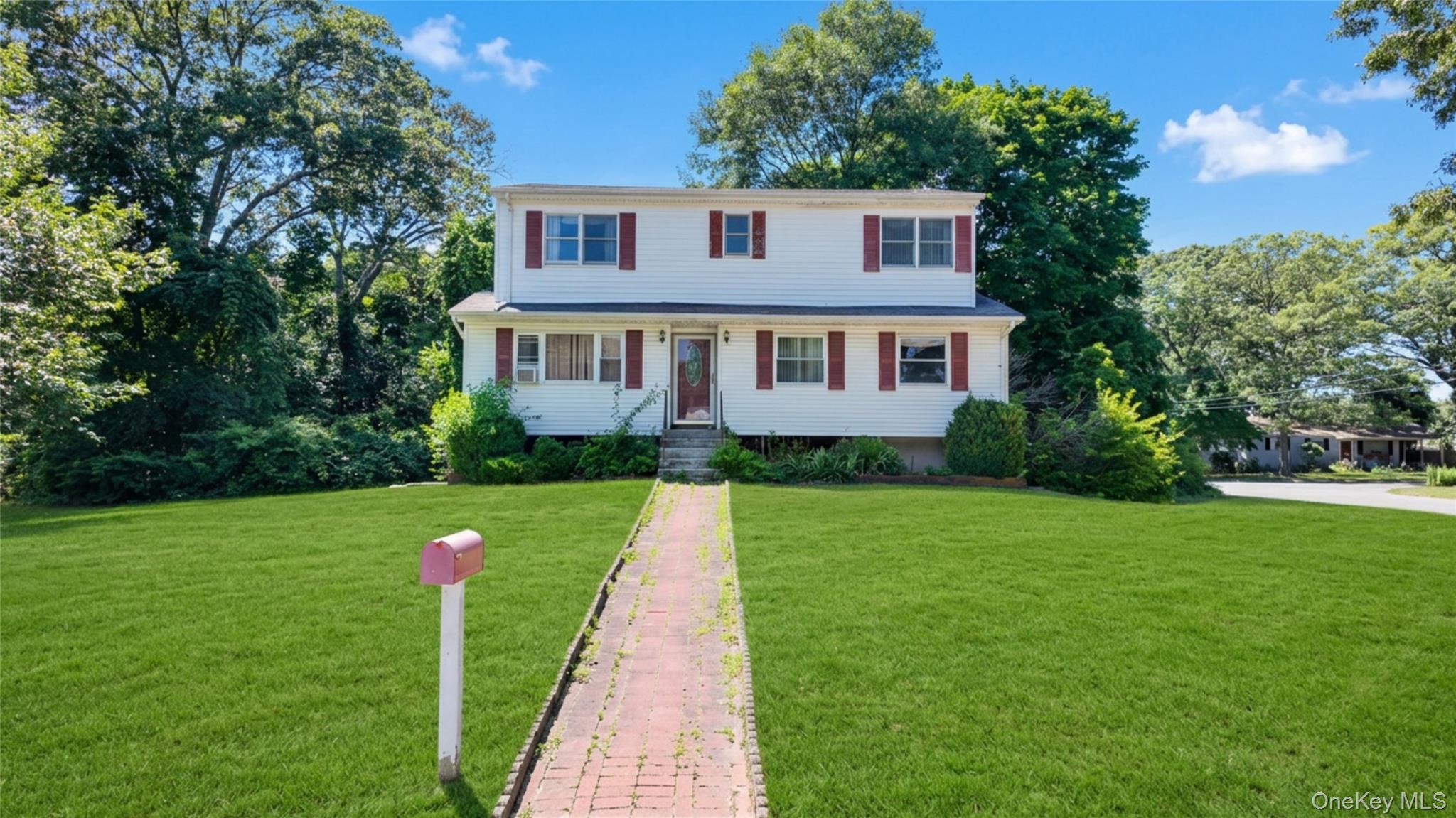 2 Custom Lane Property Photo 1
