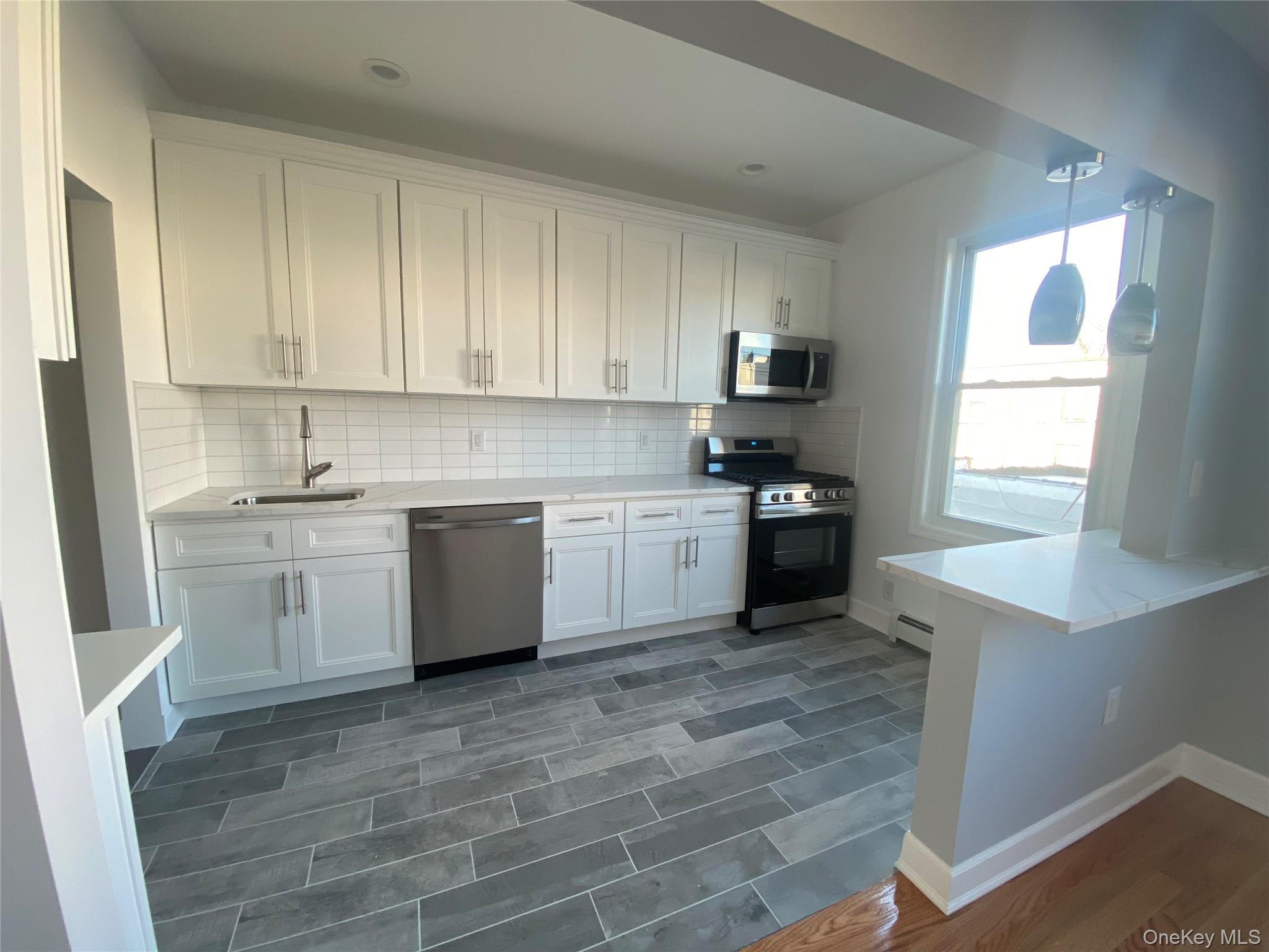 71-27 69th Street Property Photo 4