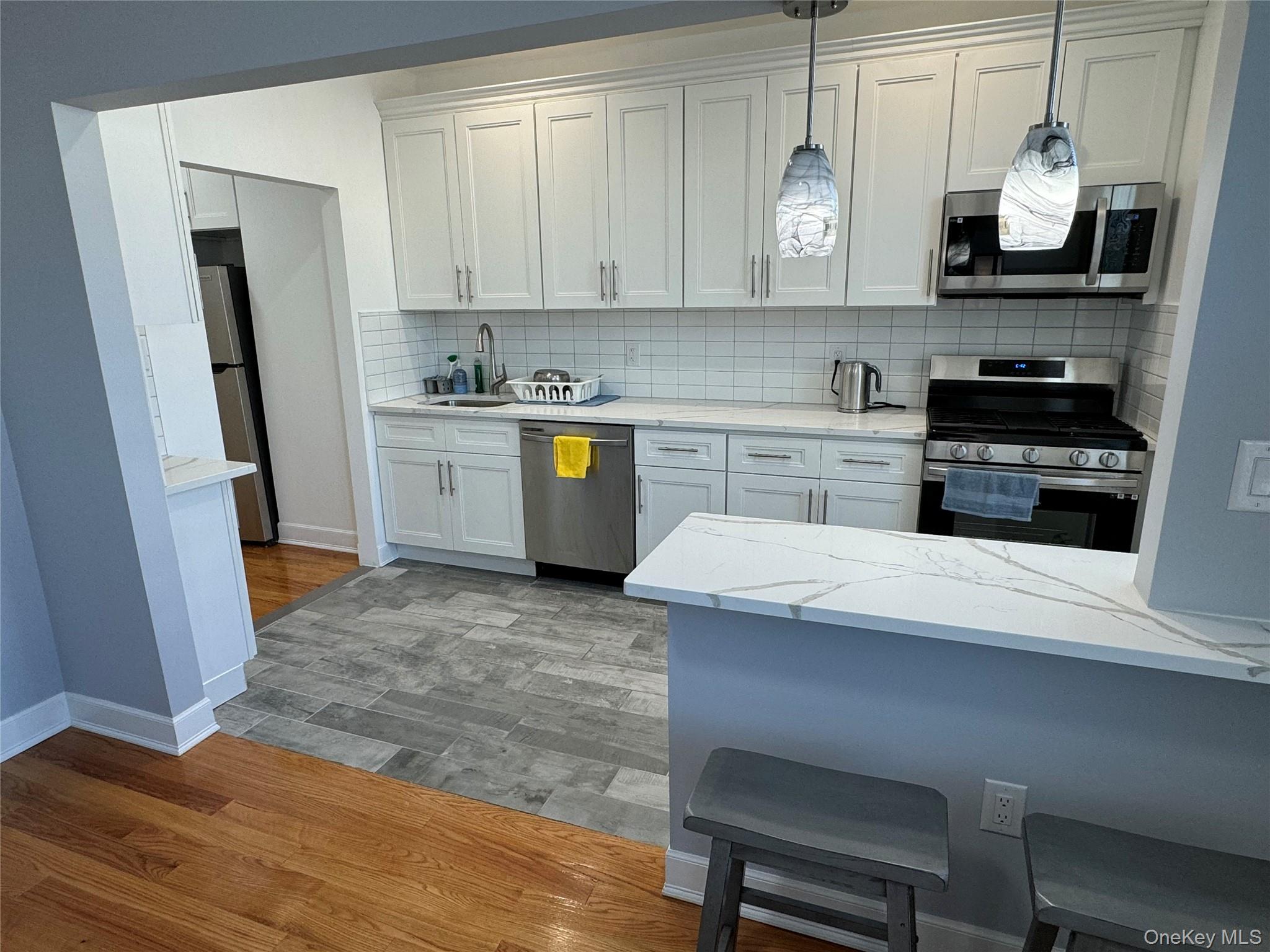 71-27 69th Street Property Photo 18
