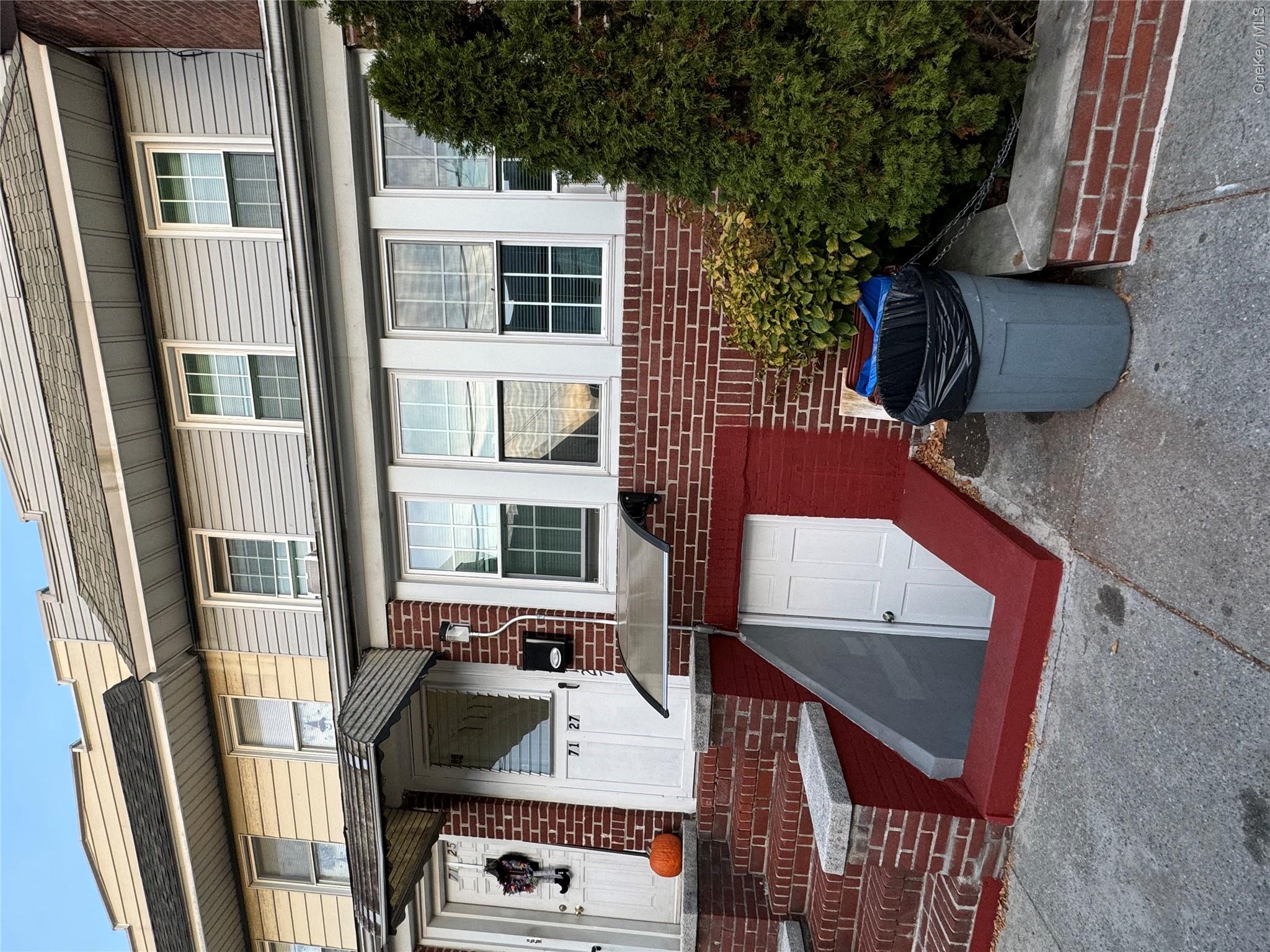 71-27 69th Street Property Photo 23