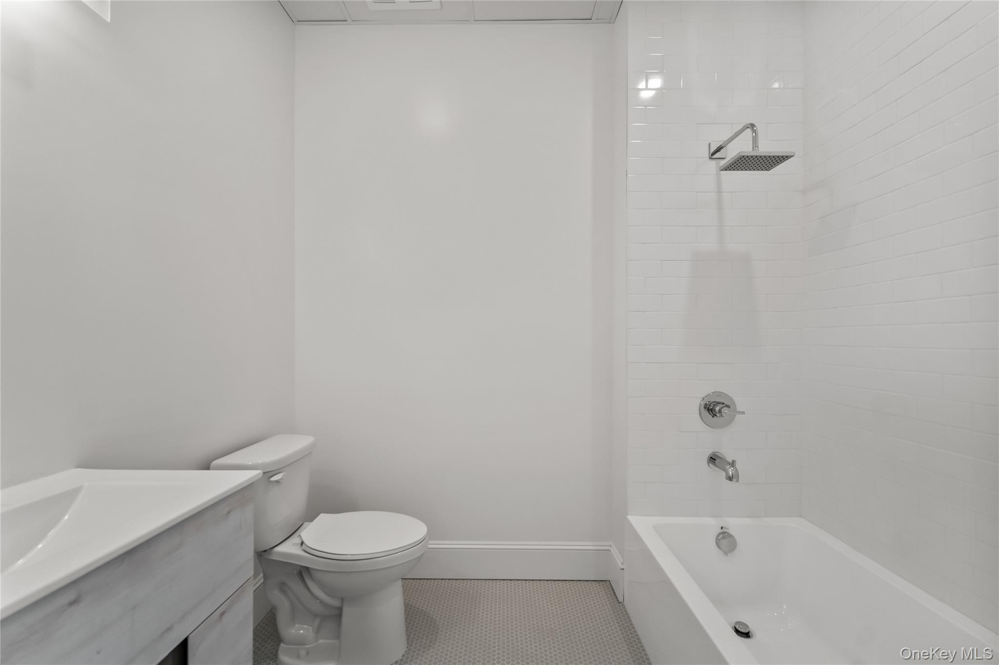 48 North Street 401 Property Photo 10