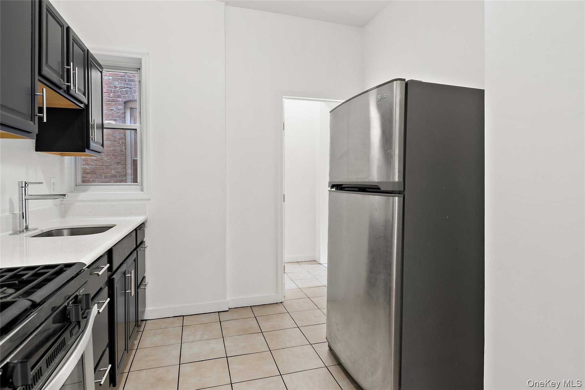 2308 Morris Avenue Property Photo 7