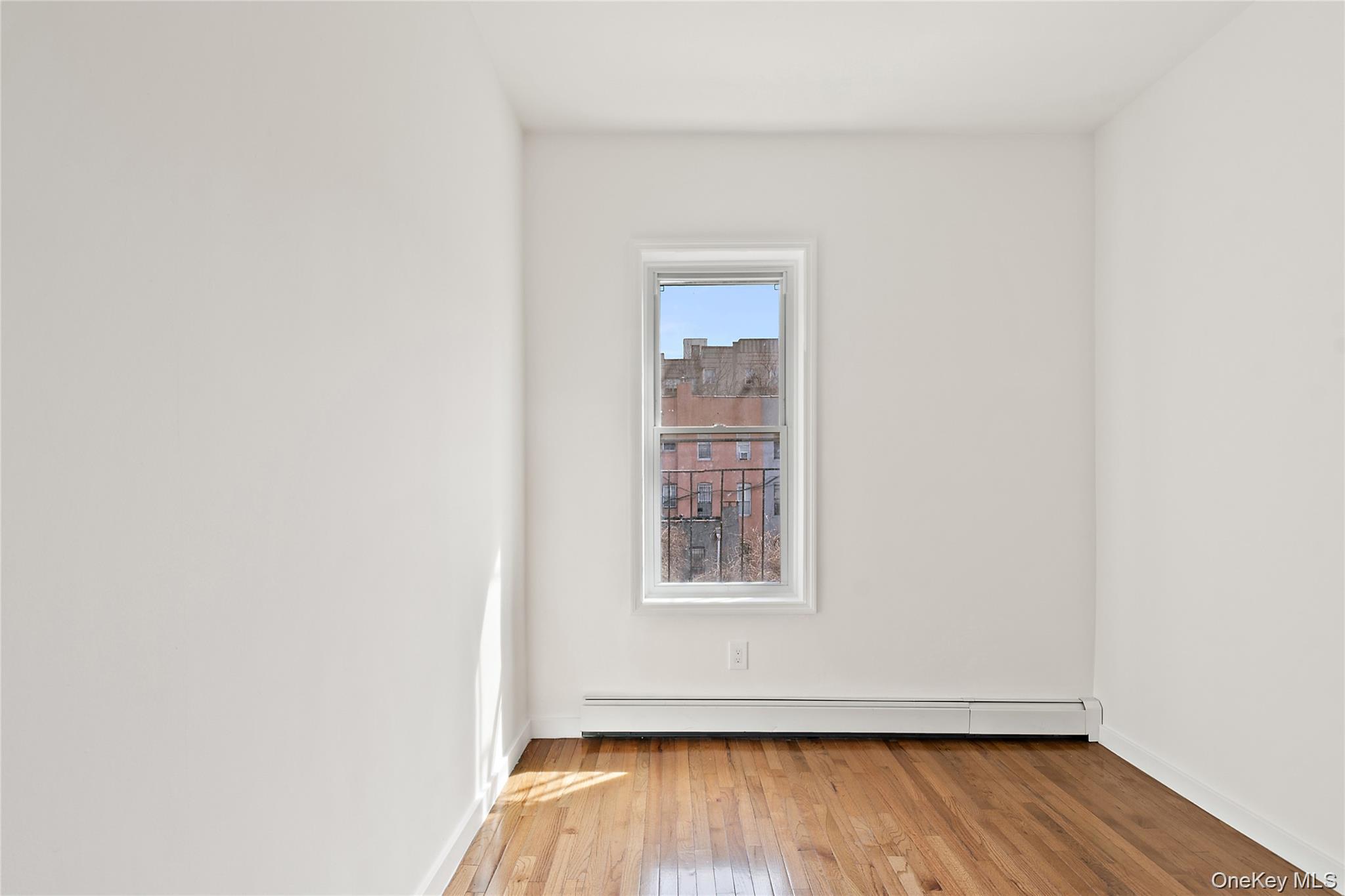 2308 Morris Avenue Property Photo 25