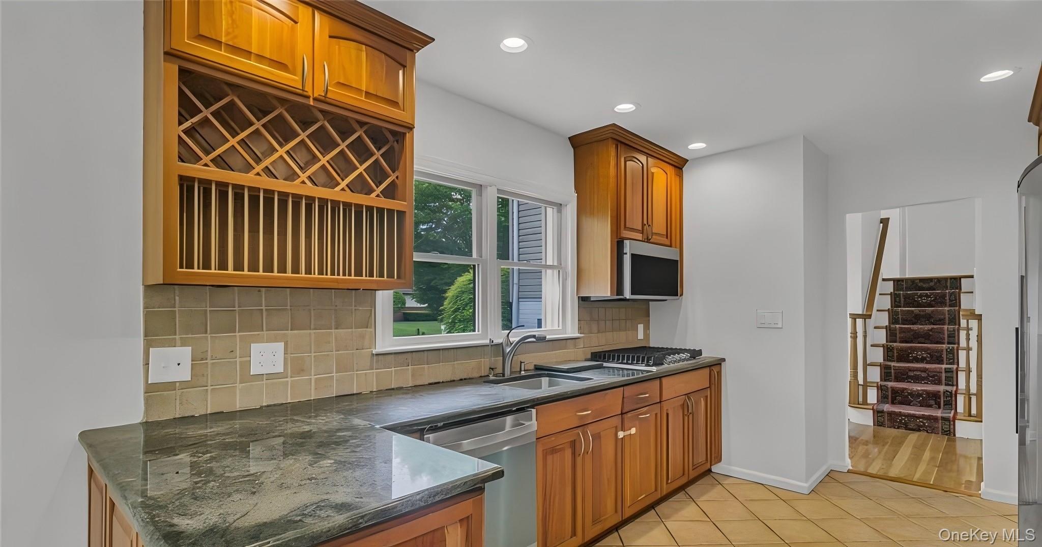 136 Lee Road Property Photo 6