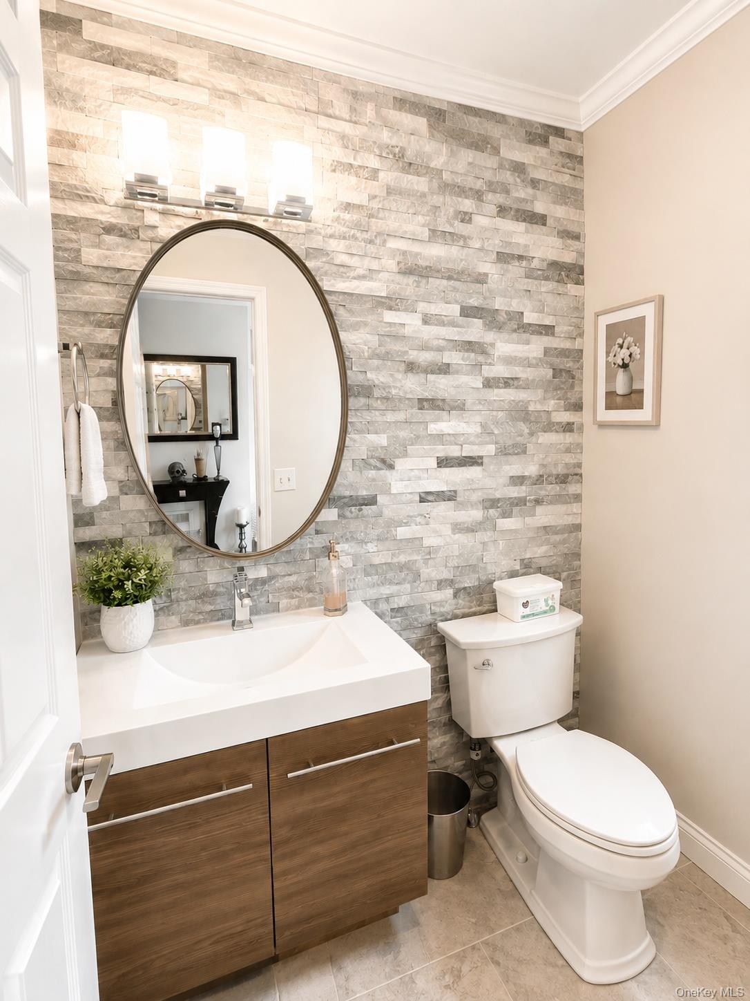 19 Helene Circle Property Photo 7