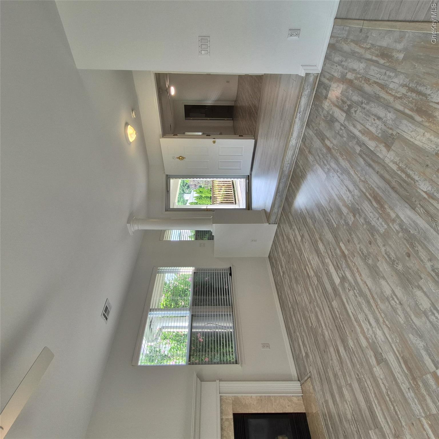 2501 Willow Pond Drive Property Photo 6