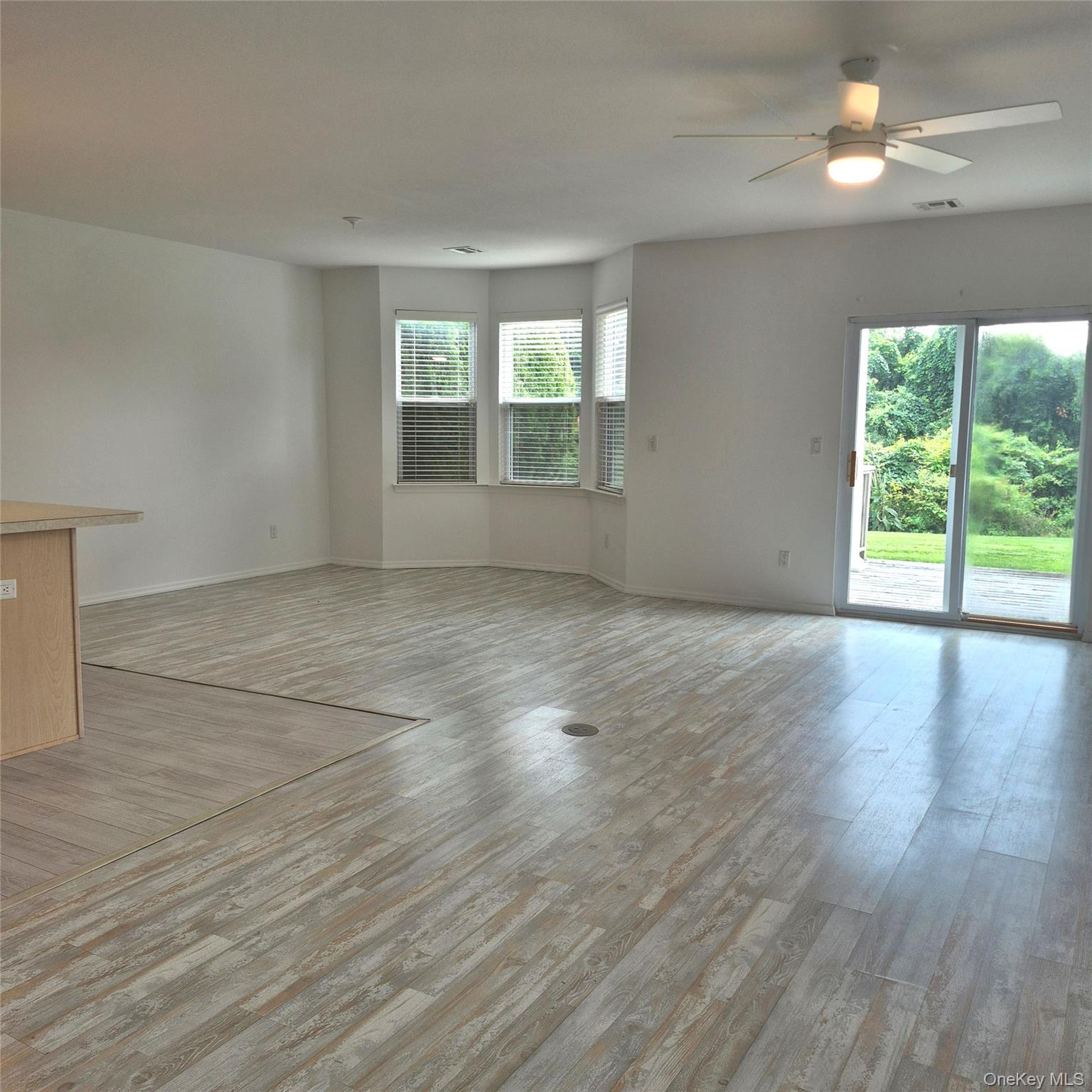 2501 Willow Pond Drive Property Photo 8