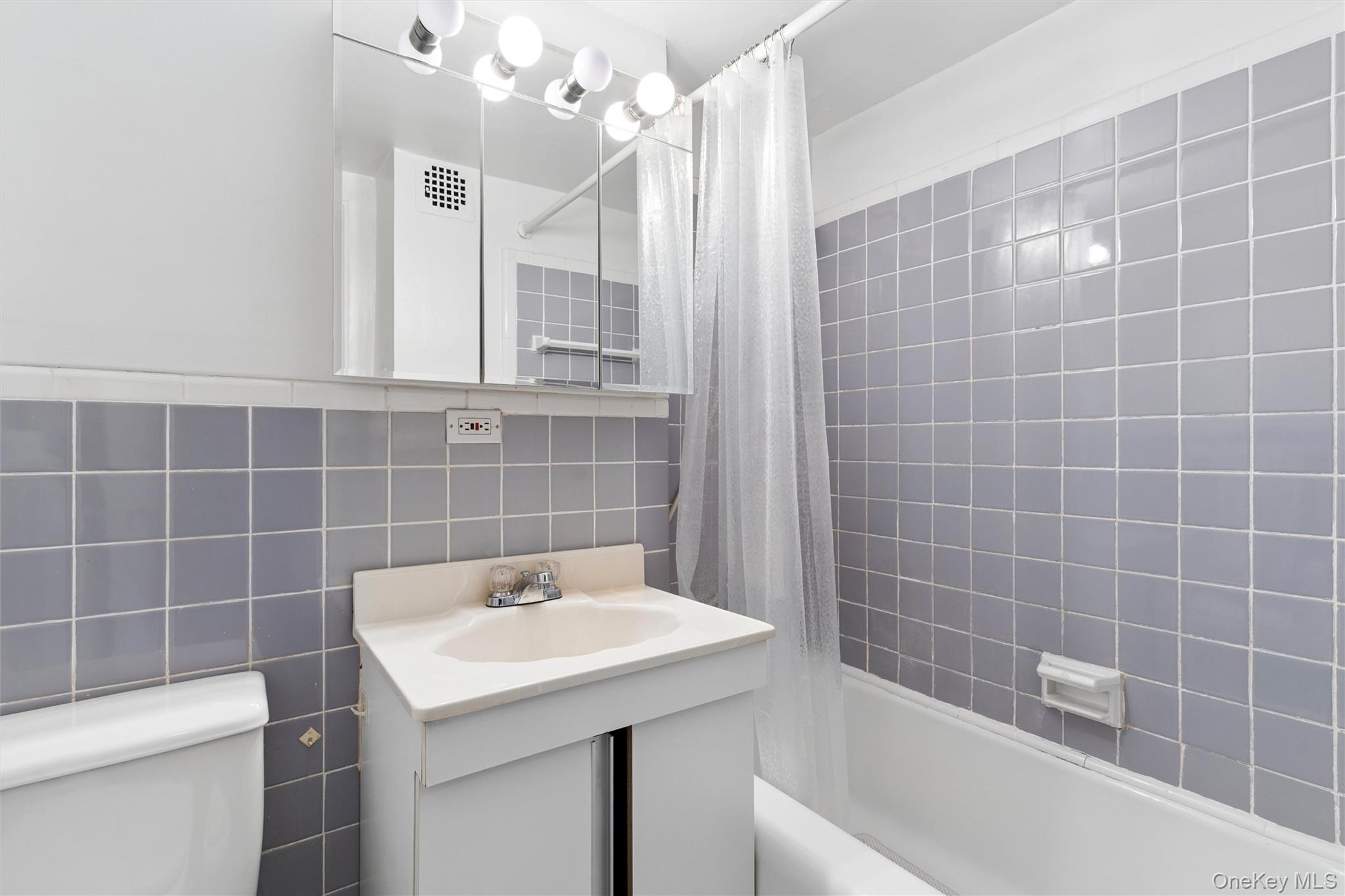 97-37 63rd Road 6f Property Photo 10