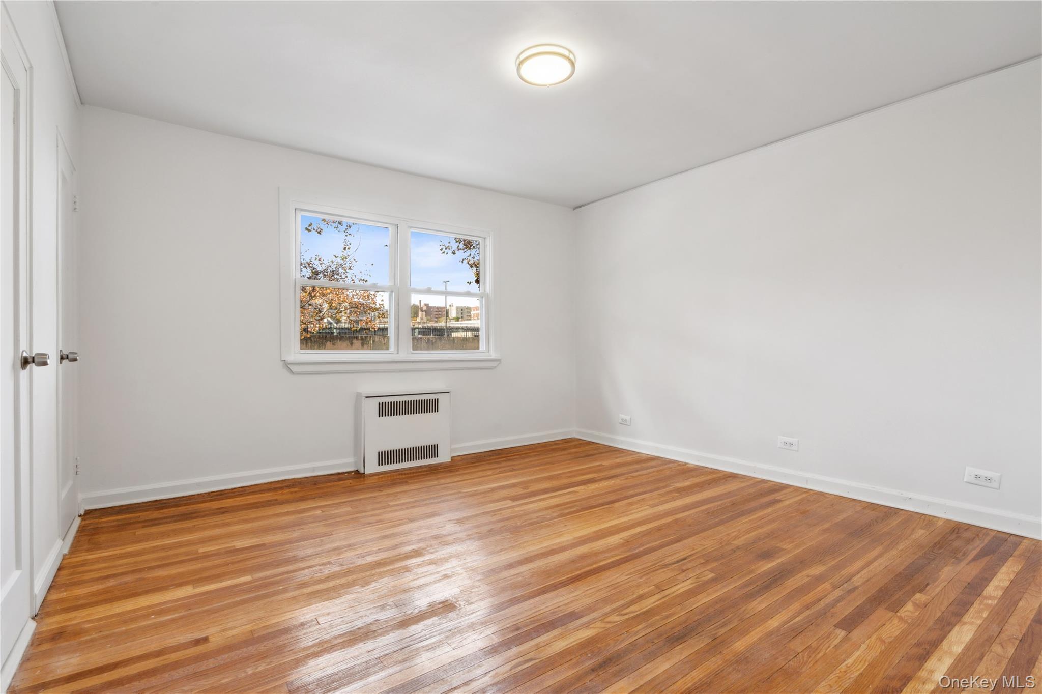 946 Gerard Avenue Property Photo 9