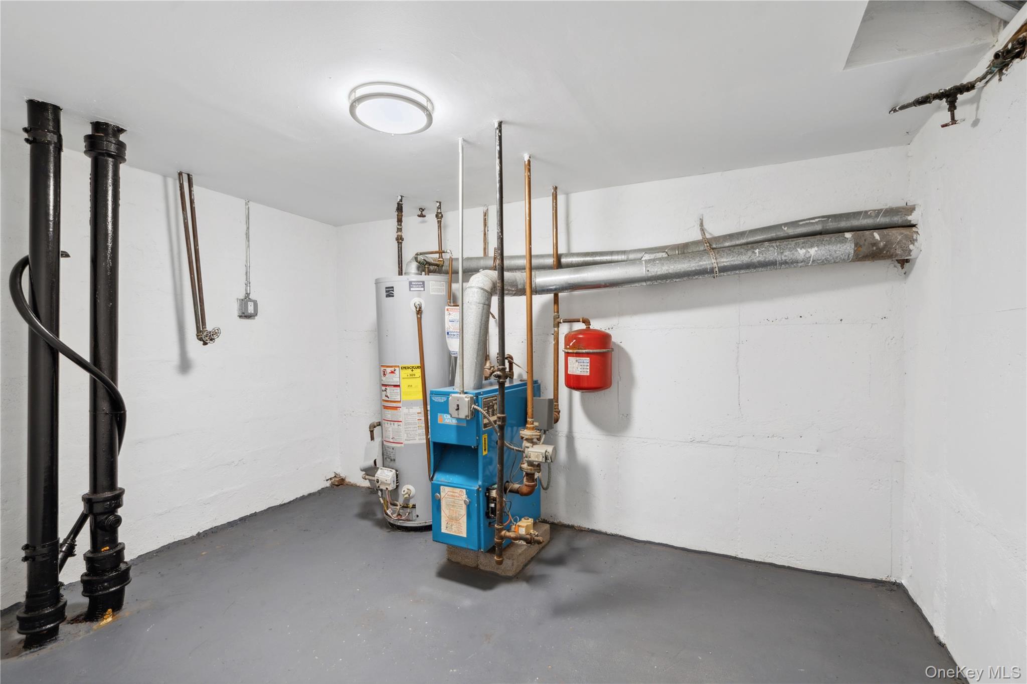 946 Gerard Avenue Property Photo 15