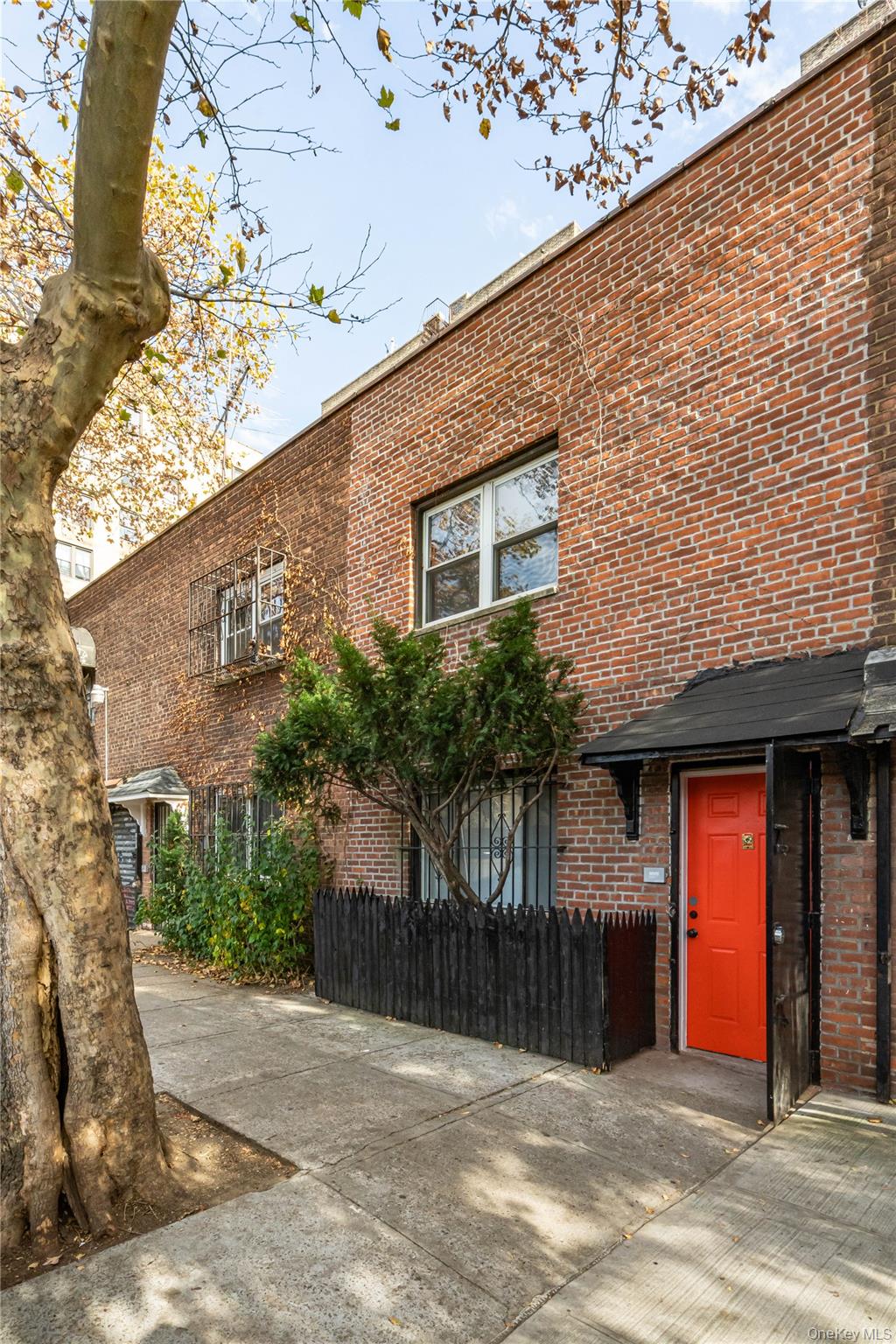 946 Gerard Avenue Property Photo 16