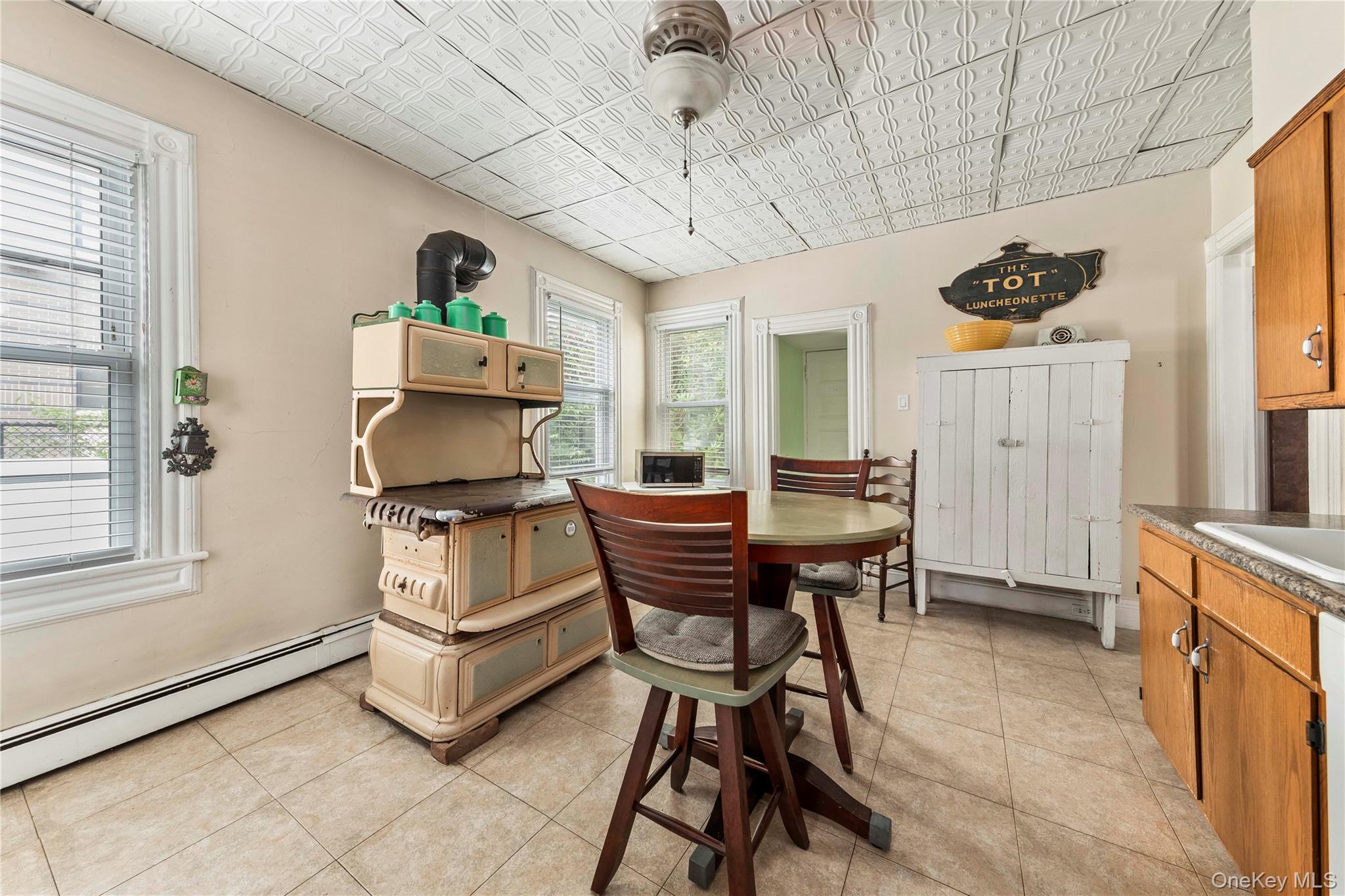 2474 Harrison Avenue Property Photo 7