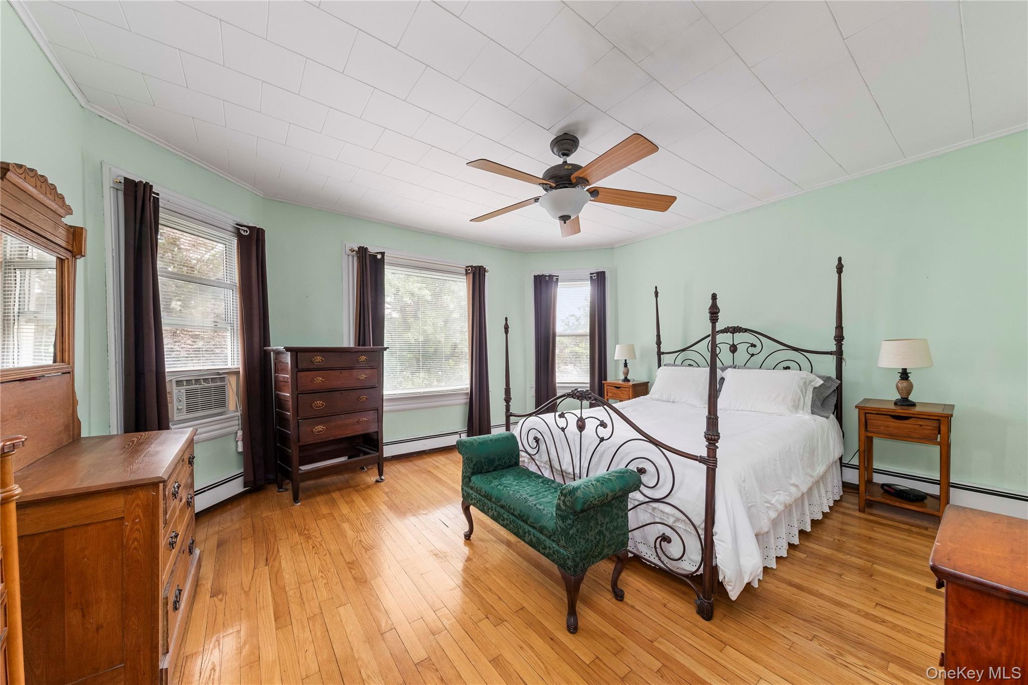 2474 Harrison Avenue Property Photo 10