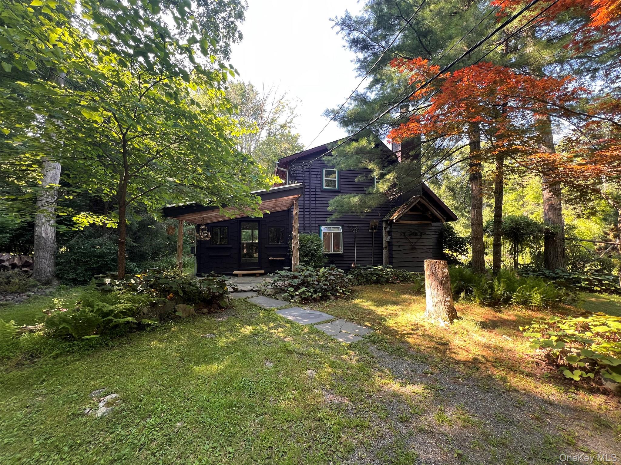 323 Beaverkill Road Property Photo 2