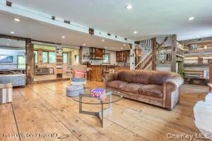 323 Beaverkill Road Property Photo 18