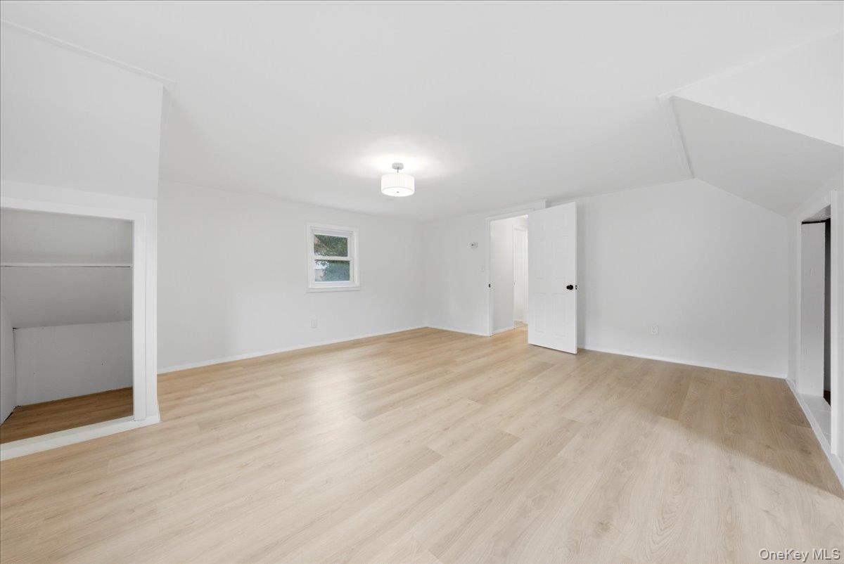 60 Duell Road Property Photo 24