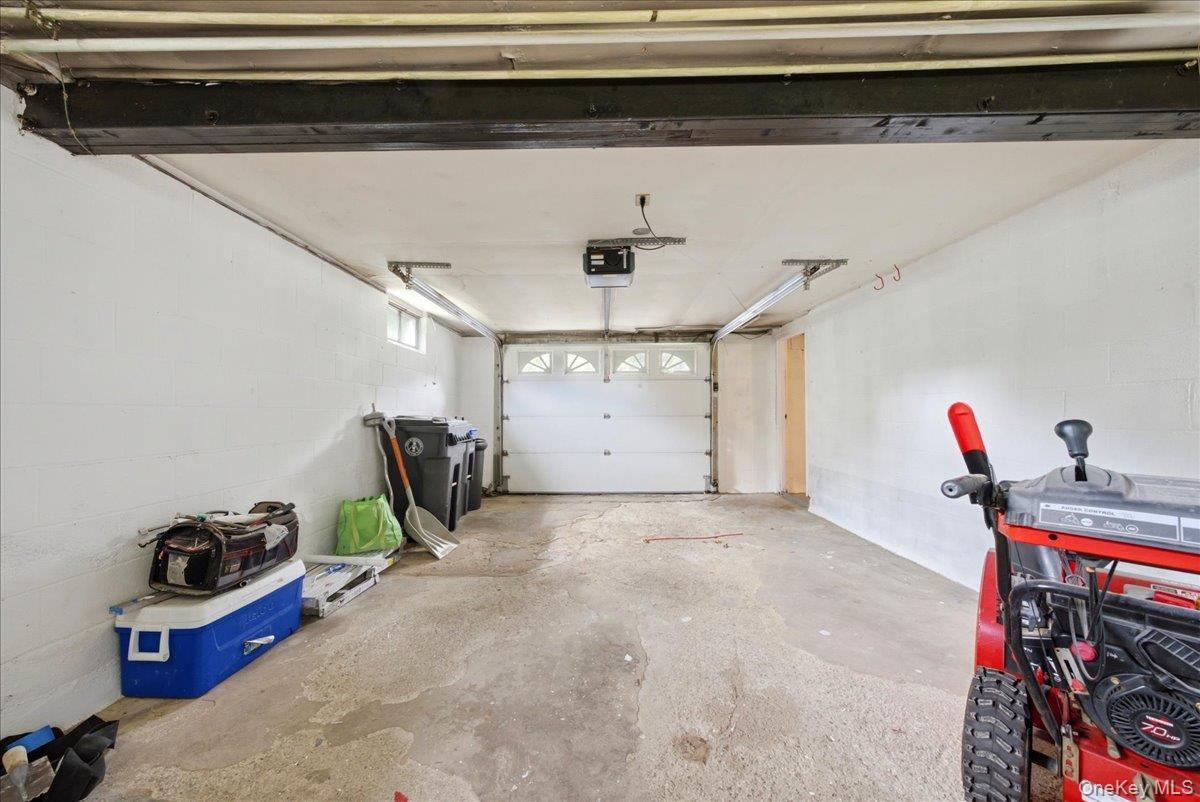60 Duell Road Property Photo 30
