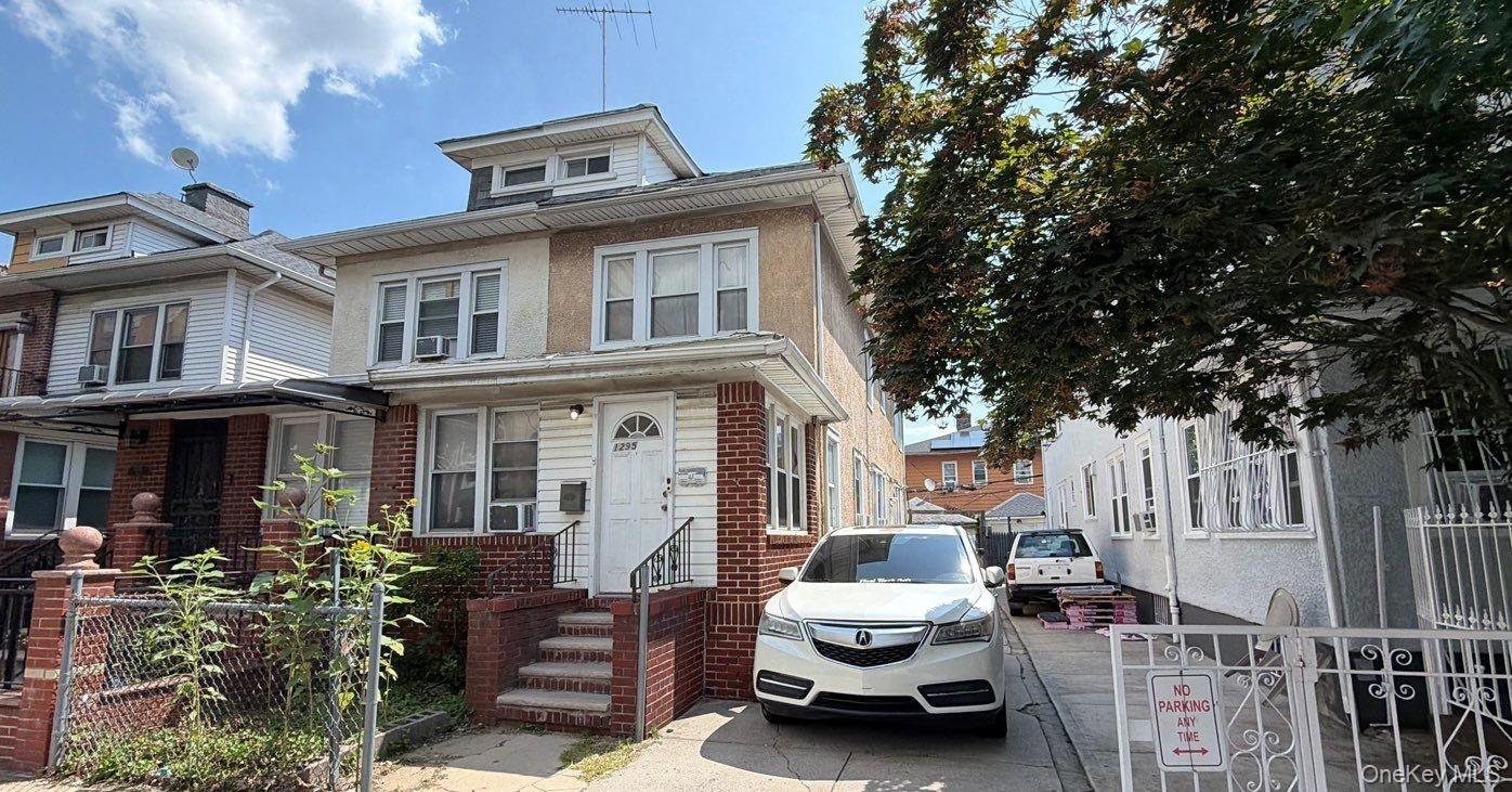 1295 New York Avenue Property Photo 3