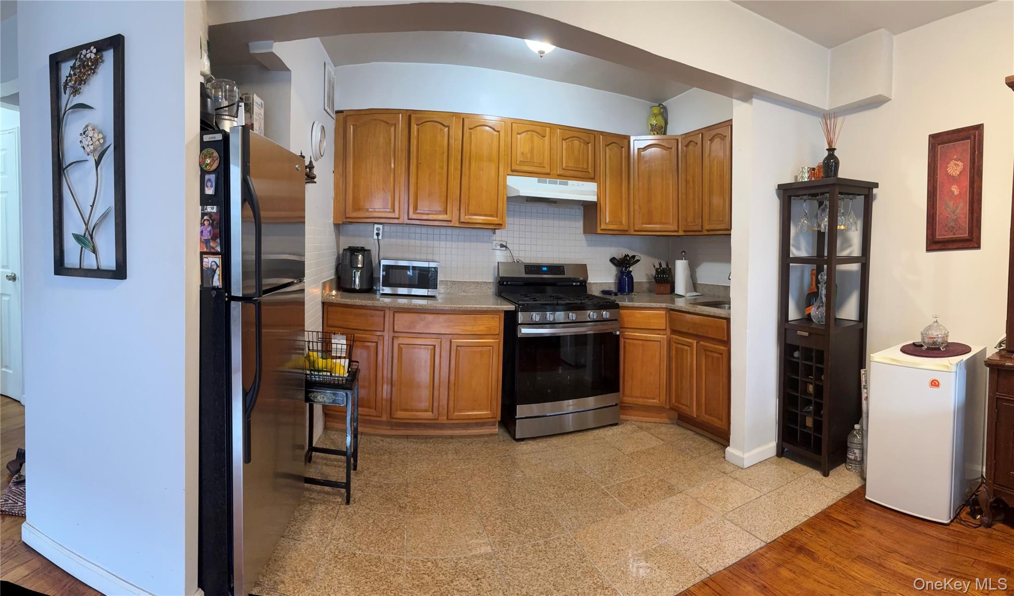 41-31 51st Street 6e Property Photo 7