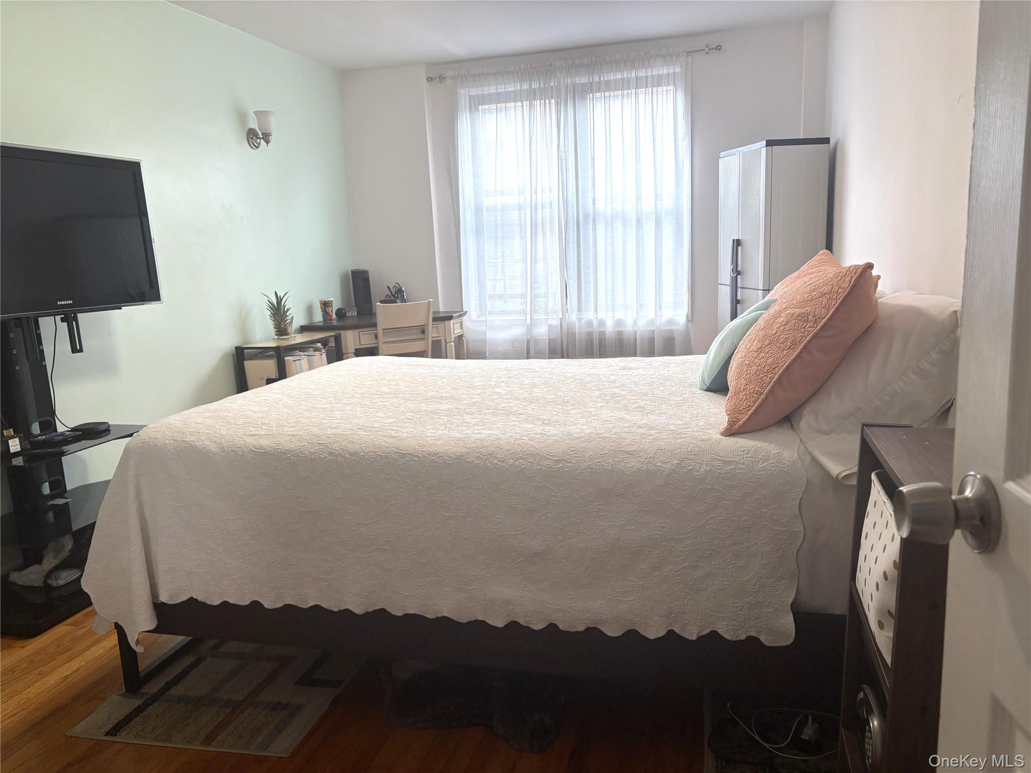 41-31 51st Street 6e Property Photo 20